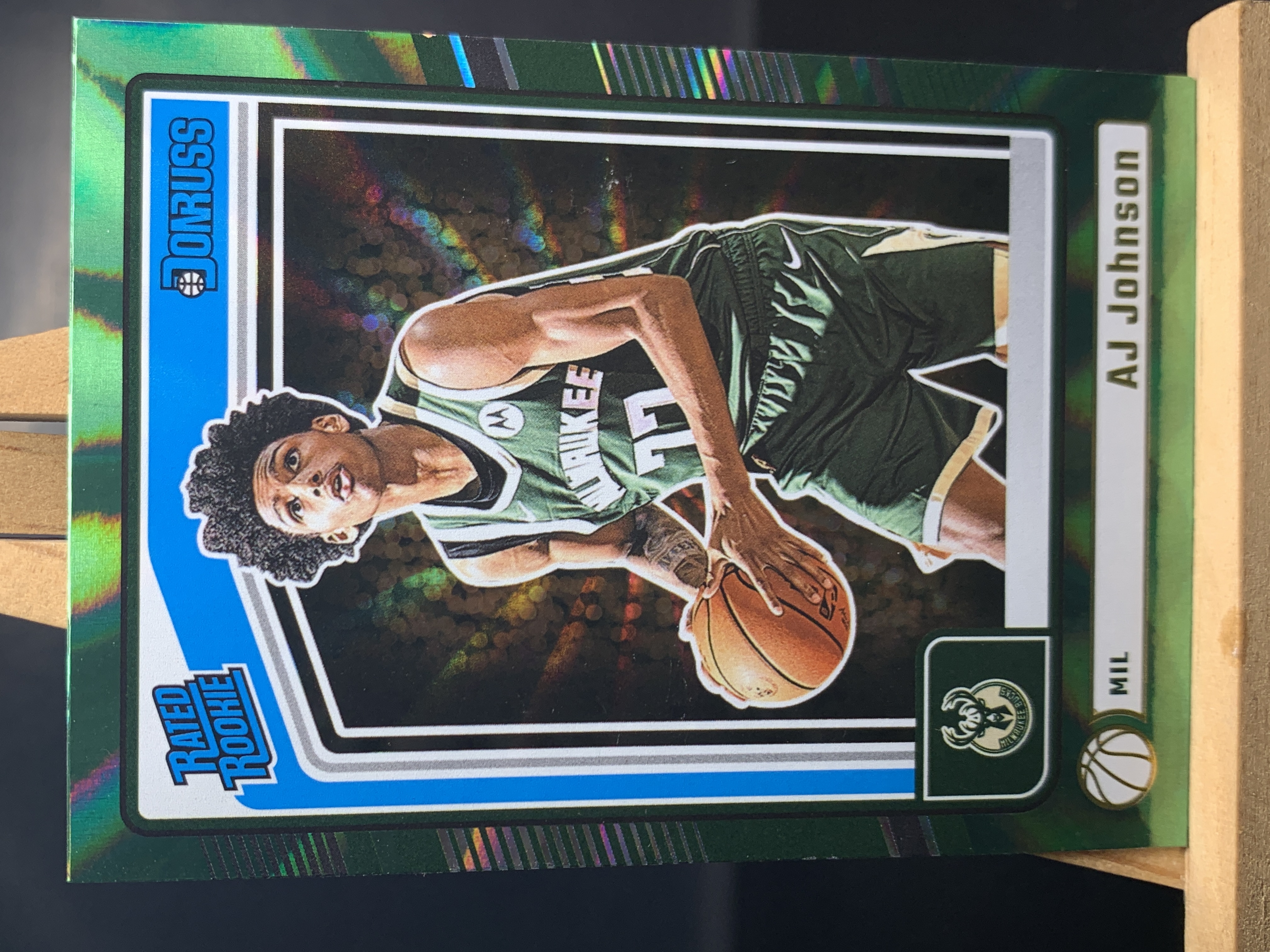 (A5) 2024-25 PANINI 杜蕾斯系列 新秀RC AJ 约翰逊 雄鹿 实卡好看 收藏凑套必备 卡品如图!!!