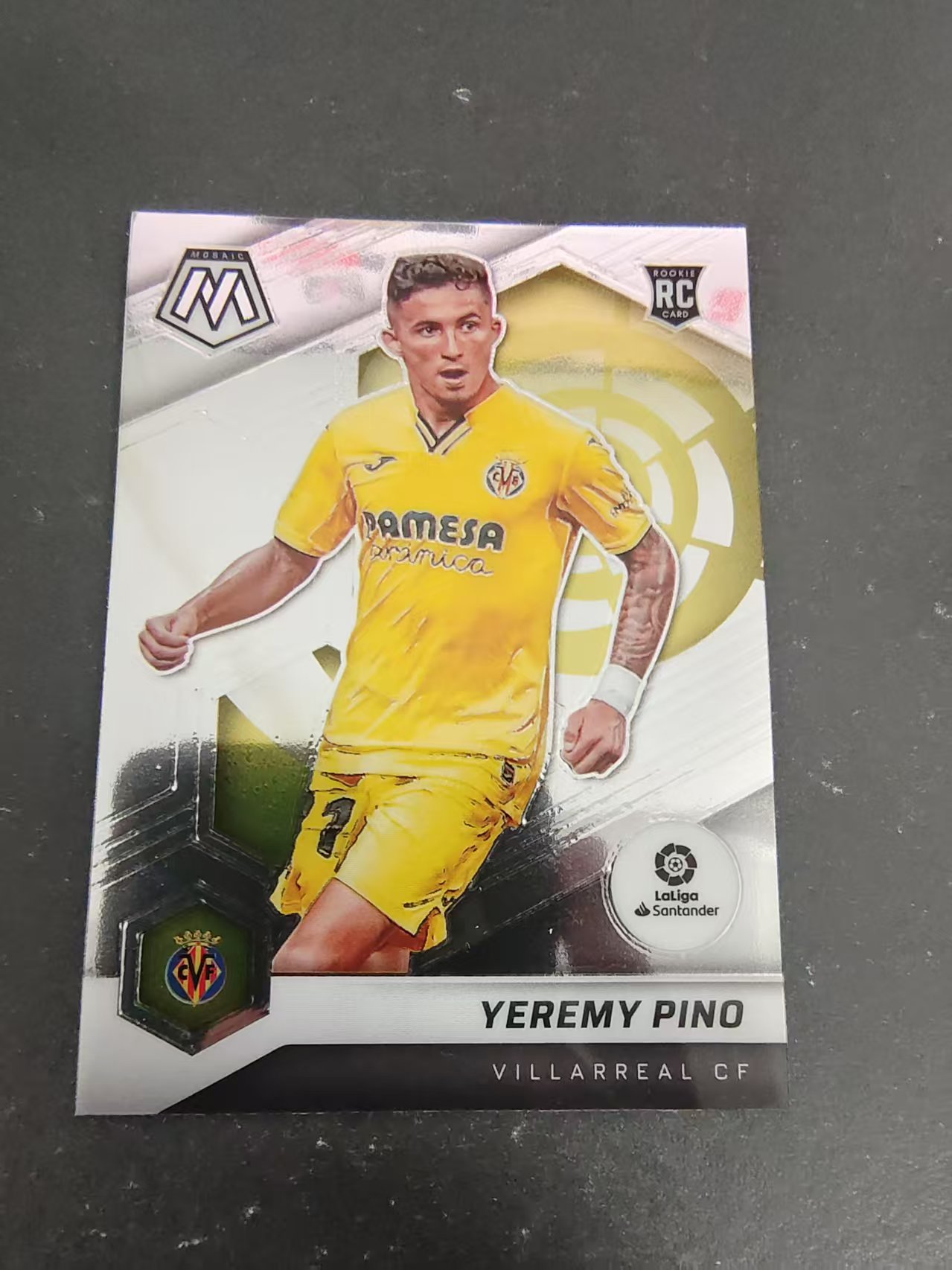 【可合并,不累计】2021-22 Panini Mosaic Yeremy Pino RC 皮诺 西甲 马赛克 新秀 划痕 边角瑕疵 #100