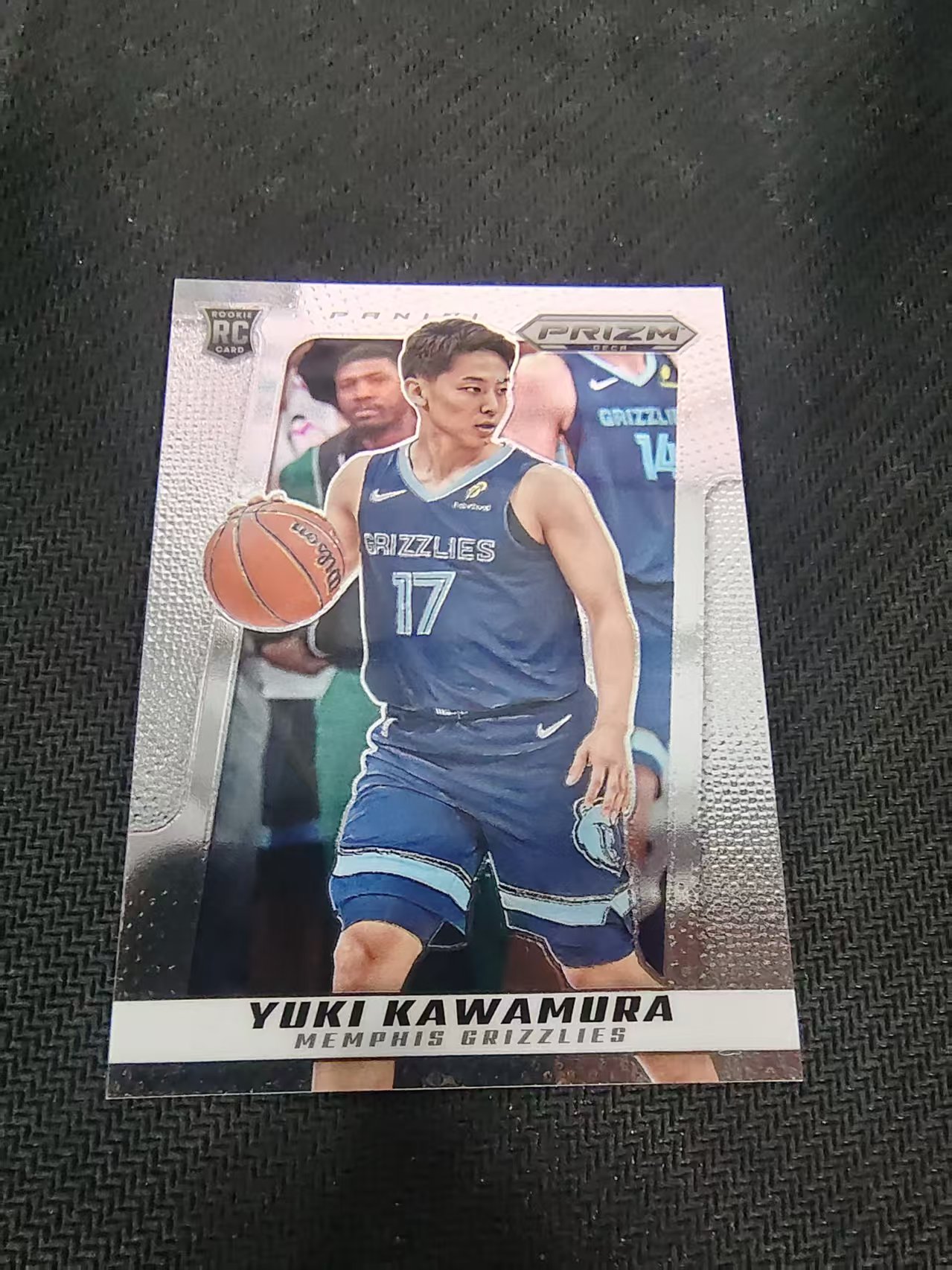 【可合并,不累计】2024-25 Panini Prizm Deca Yuki Kawamura 复刻PZ系列 新秀RC 河村勇辉 灰熊 划痕 边角瑕疵 #105