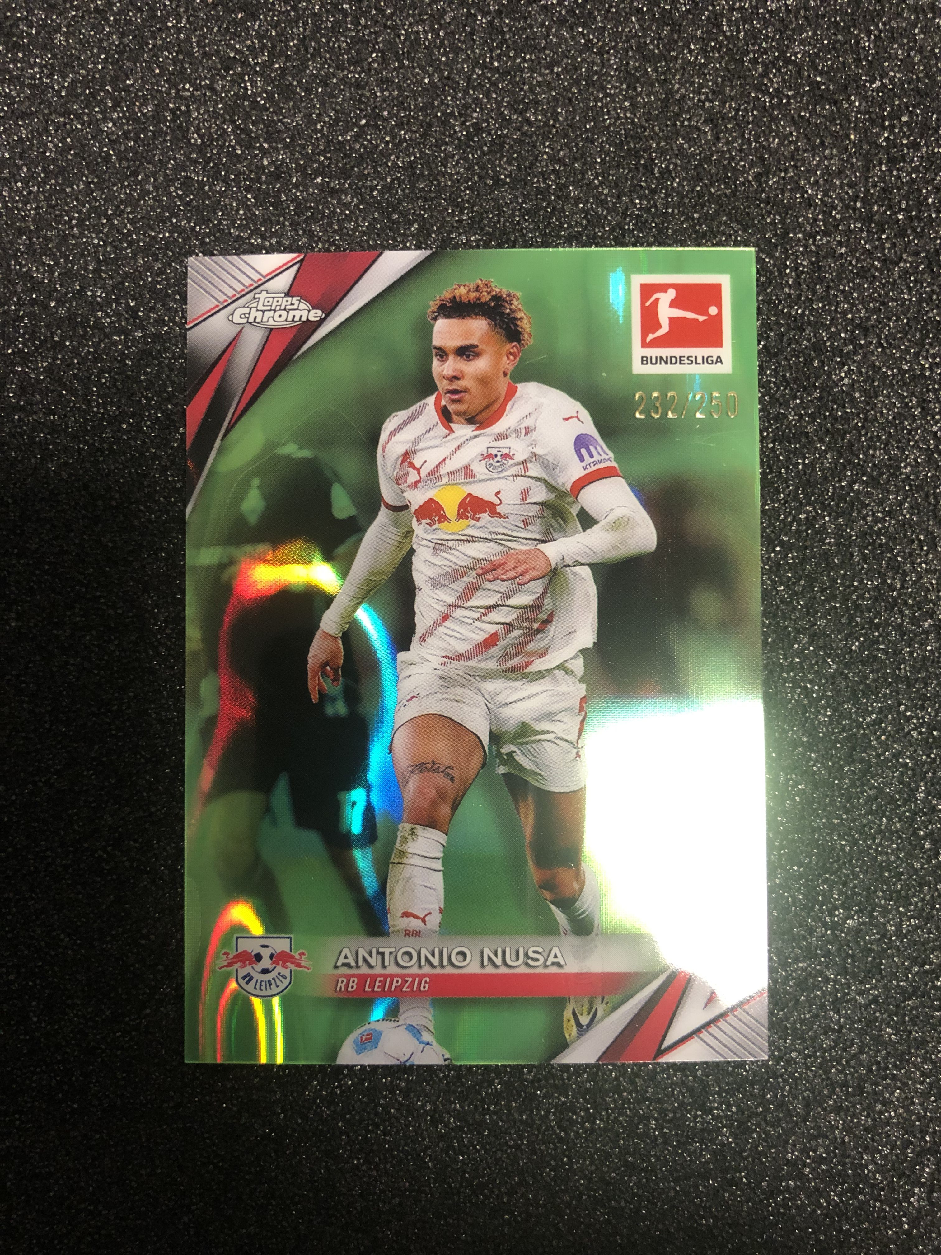 2024-25 Topps Chrome Antonio Nusa 德甲tc 努萨 挪威 莱比锡红牛 未来可期 250编 青波纹折 232/250 卡品如图 凑套收藏必备