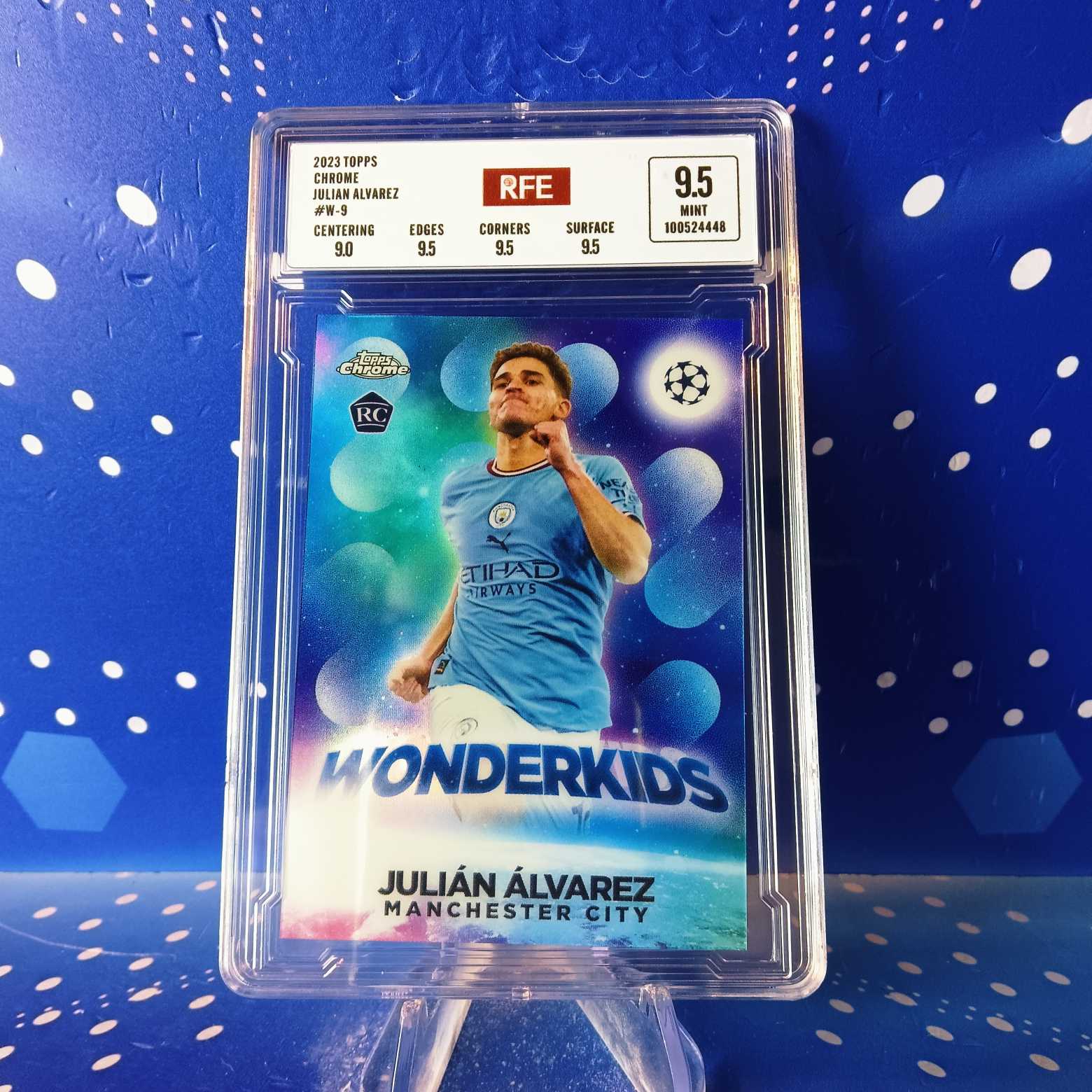 2023 Topps Chrome 胡利安 阿尔瓦雷斯 RC 评级卡 曼城 折射 新秀元年 实卡精美稀有 品质保障 投资收藏必备 生日礼物 【蓝色星球】