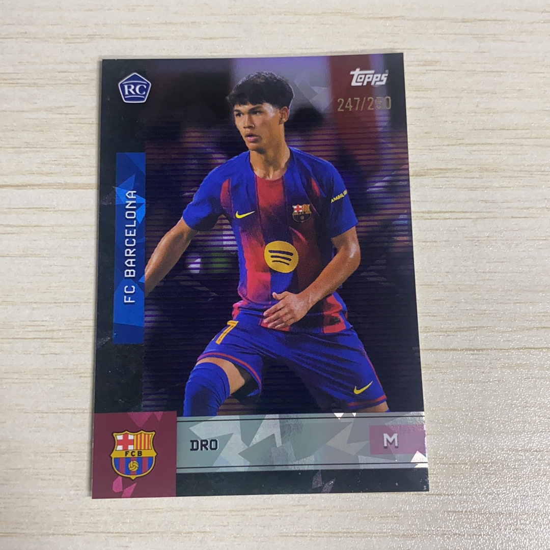 【小牛代拍】2025-26 Topps 巴萨 巴塞罗那 Team Set 队盒 Dro RC 德罗 新秀 250编 碎冰折 卡品如图 收藏必备(一哥)