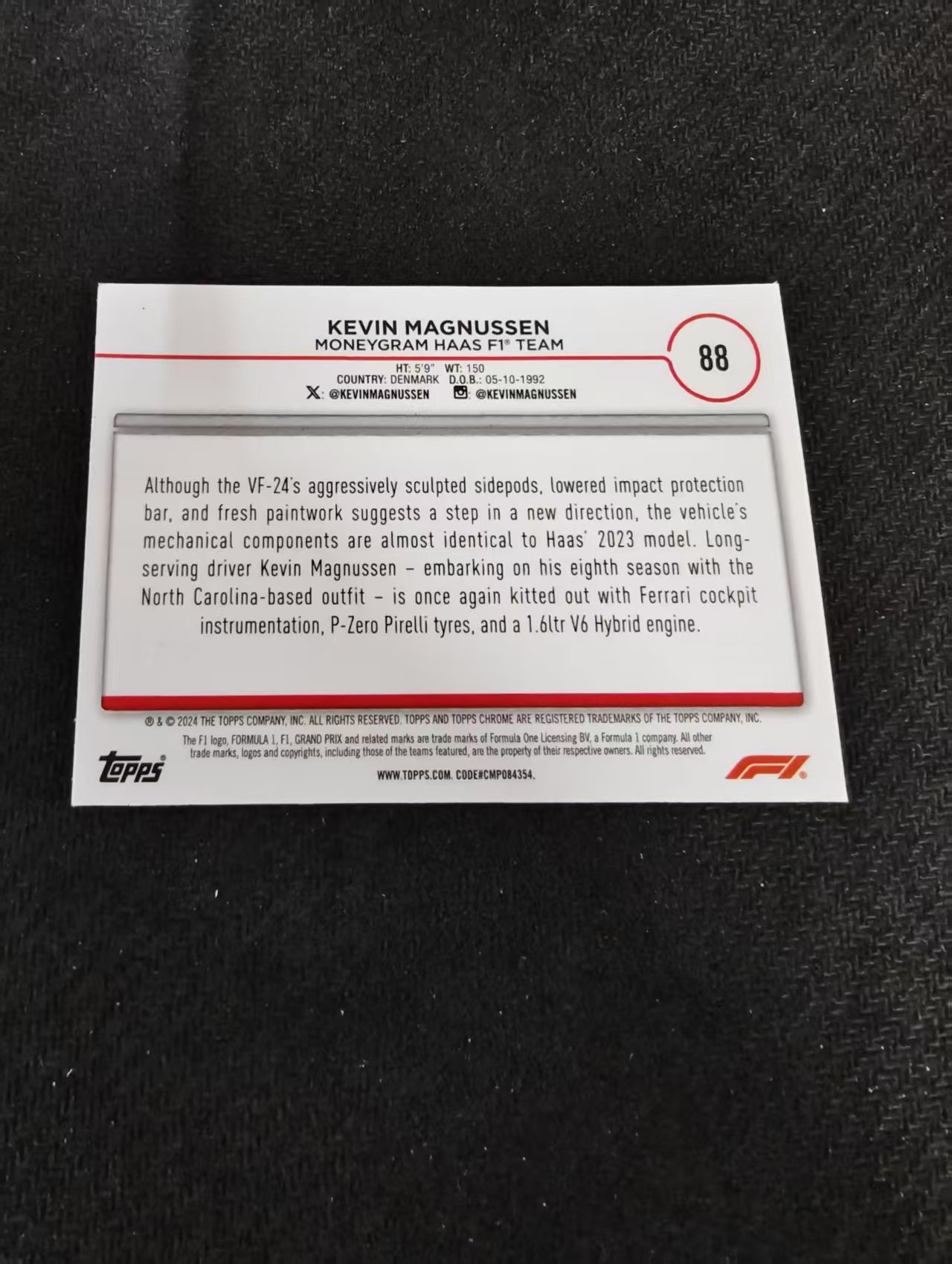 2024 topps chrome F1 kevin magnussen 哈斯车队 凯文 马格努森 划痕 边角瑕疵 #88