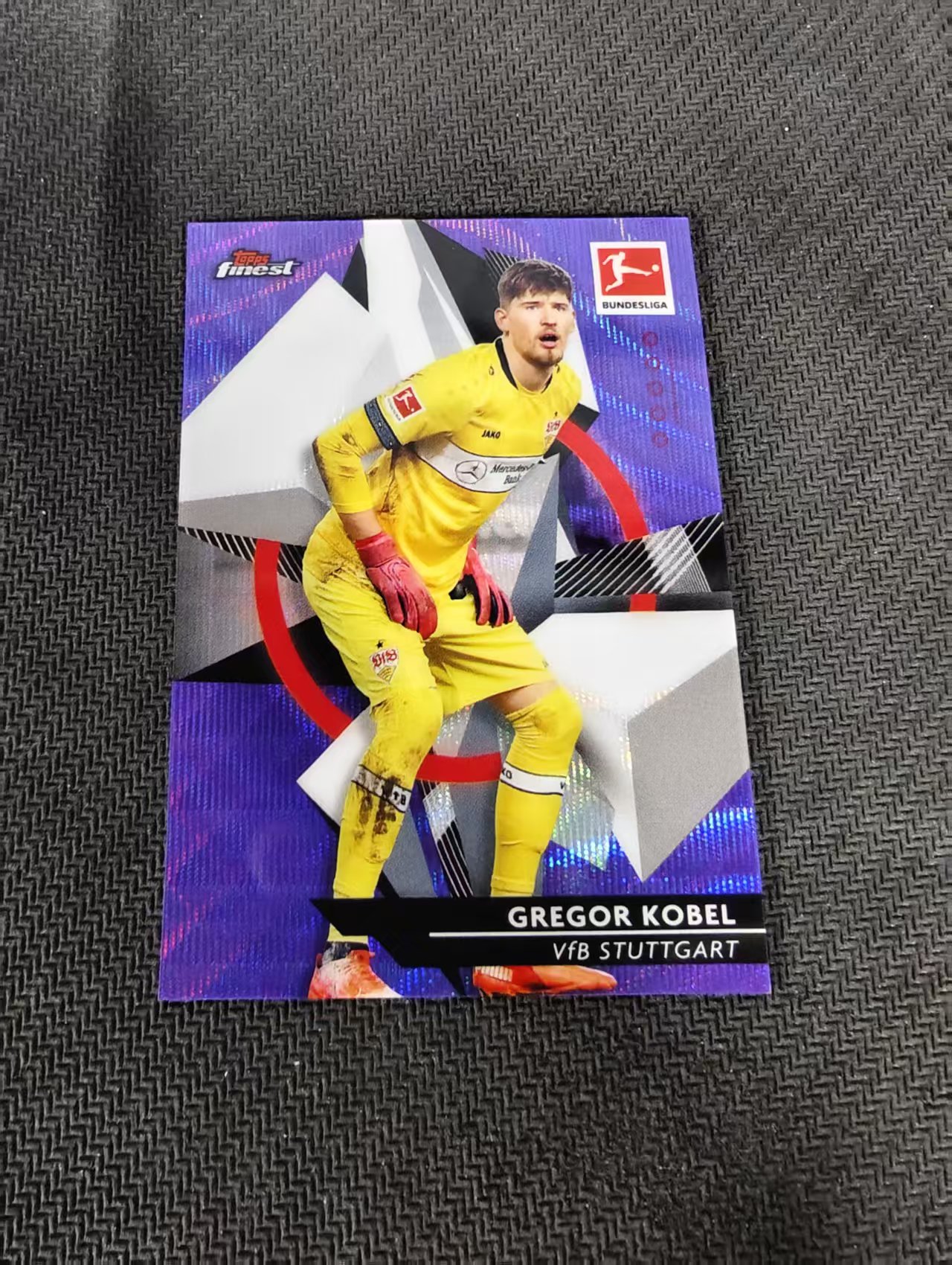 【可合并,不累计】2021 Topps Finest Gregor Kobel 德甲 斯图加特 科贝尔 紫波纹 250编 瑕疵如图