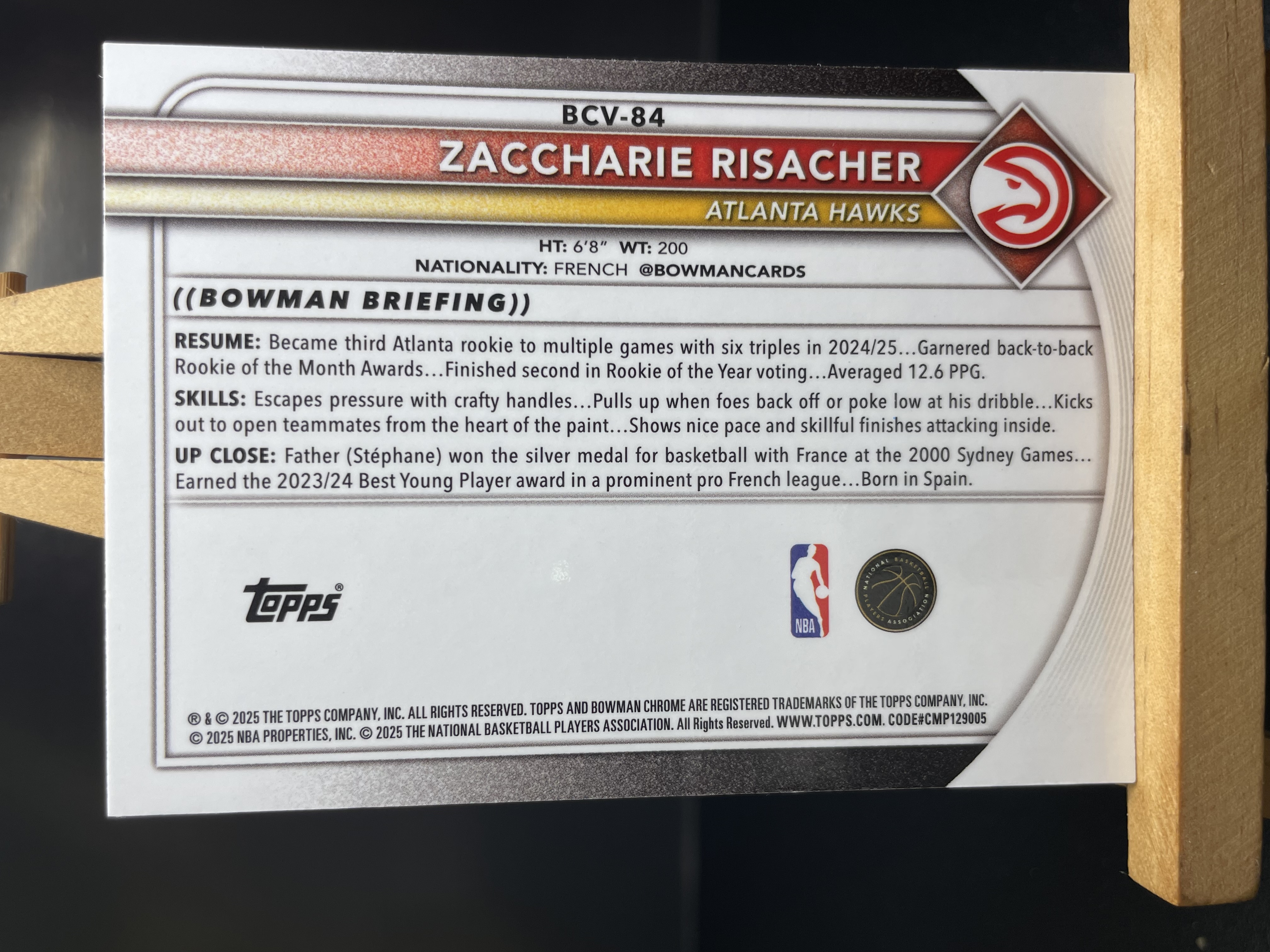 (A7) 2025 TOPPS 棕 蛇纹折 扎卡里 里萨谢 老鹰 近期大热球星 收藏凑套必备 卡品如图 !!!