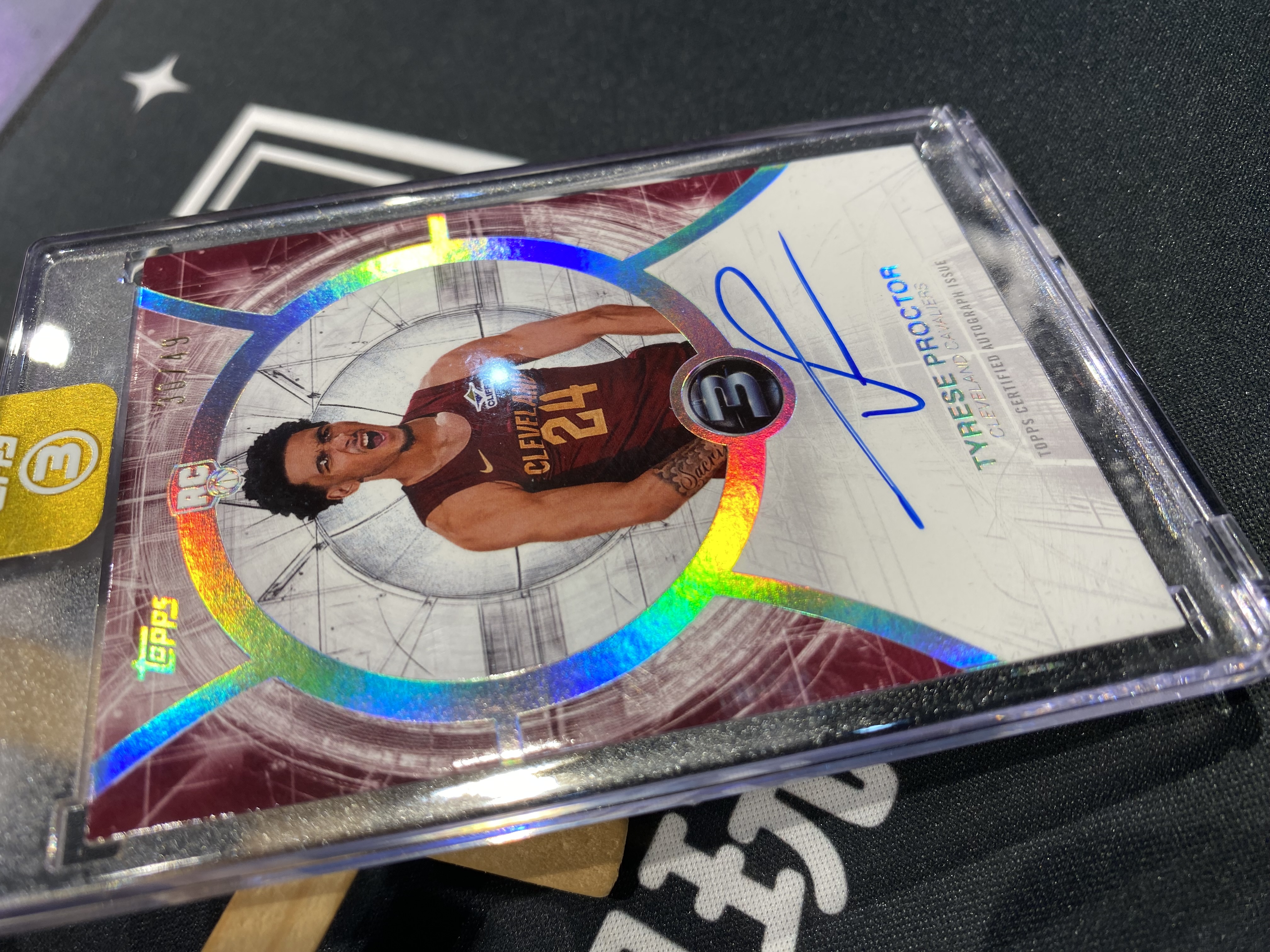 2025-26 Topps Three Tyrese Proctor 3系列 骑士 普罗克特 签字 49编 折射 银平行 原封砖 收藏必备 卡品如图 -指针-【乌苏代拍】
