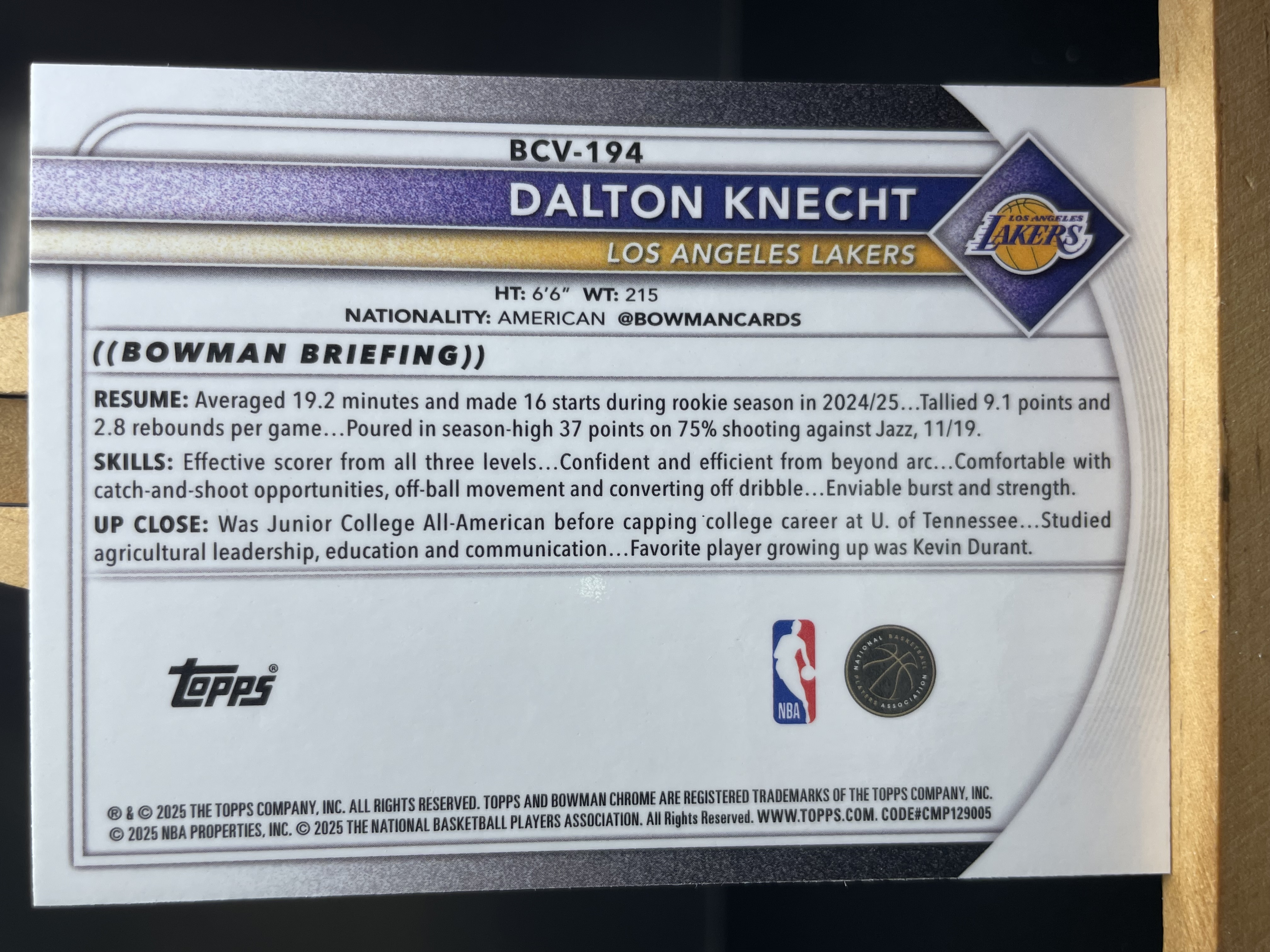 (A1) 2025 TOPPS MOJO折 多尔顿 克内克特 湖人 近期大热球星 收藏凑套必备 卡品如图 !!!