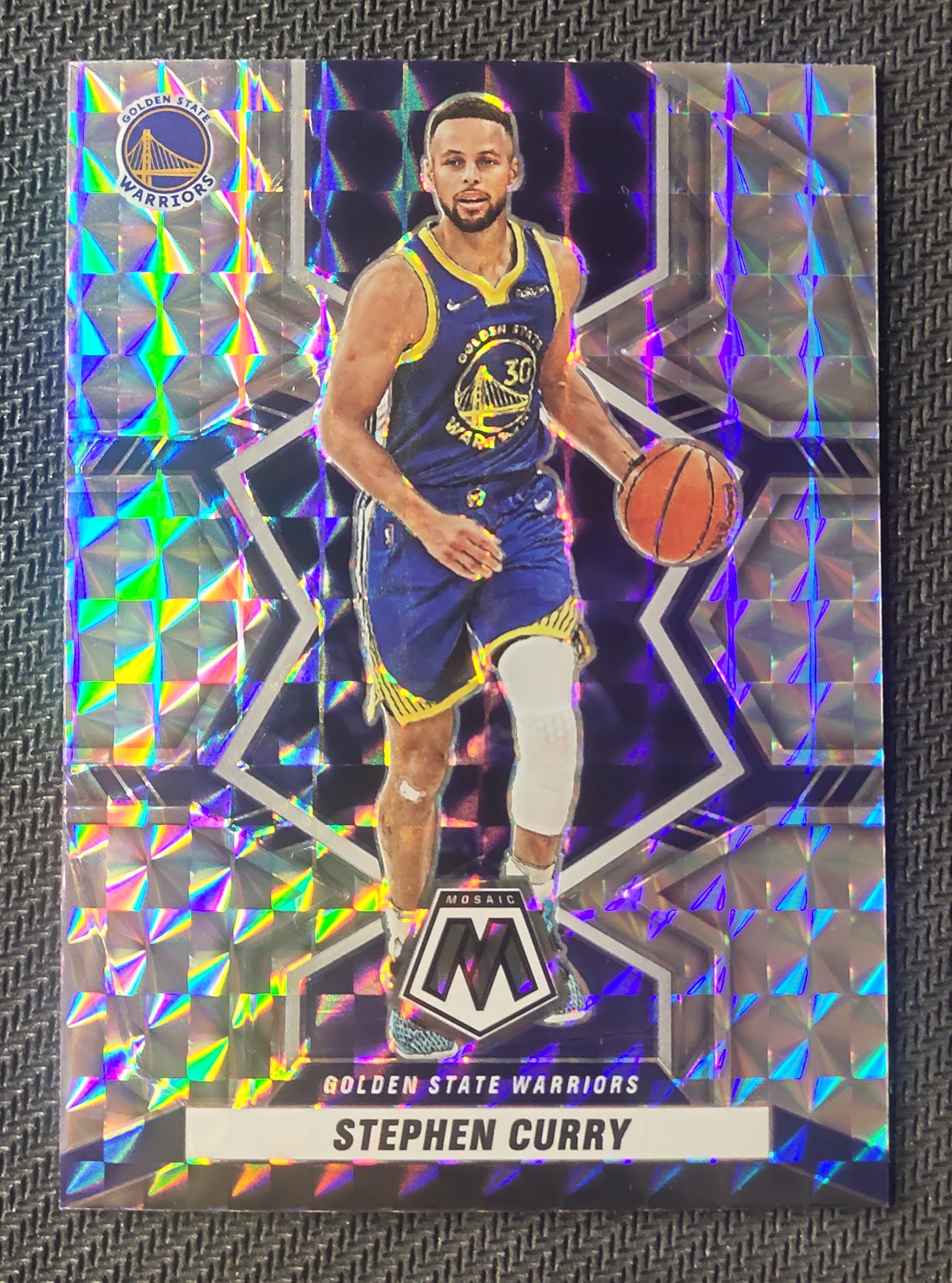 2021-22 Panini Mosaic Stephen Curry 斯蒂芬 库里 勇士 小学生 萌神 马赛克 银马赛克折 银折 折射 MVP 瑕疵如图