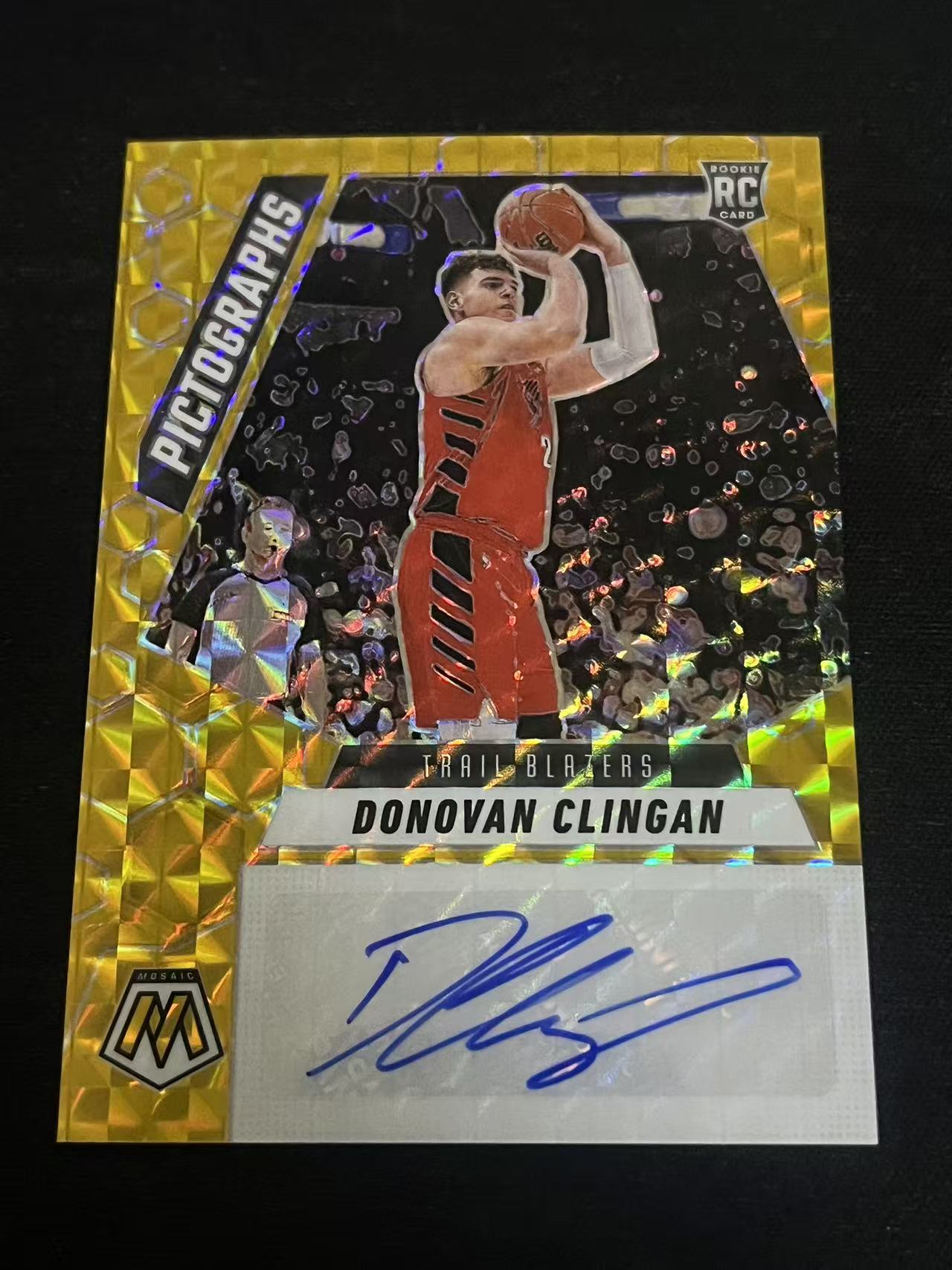 2024-25 Panini Mosaic Donovan Clingan RC 开拓者 多诺万-克林根 新秀 金折签字 6/10编