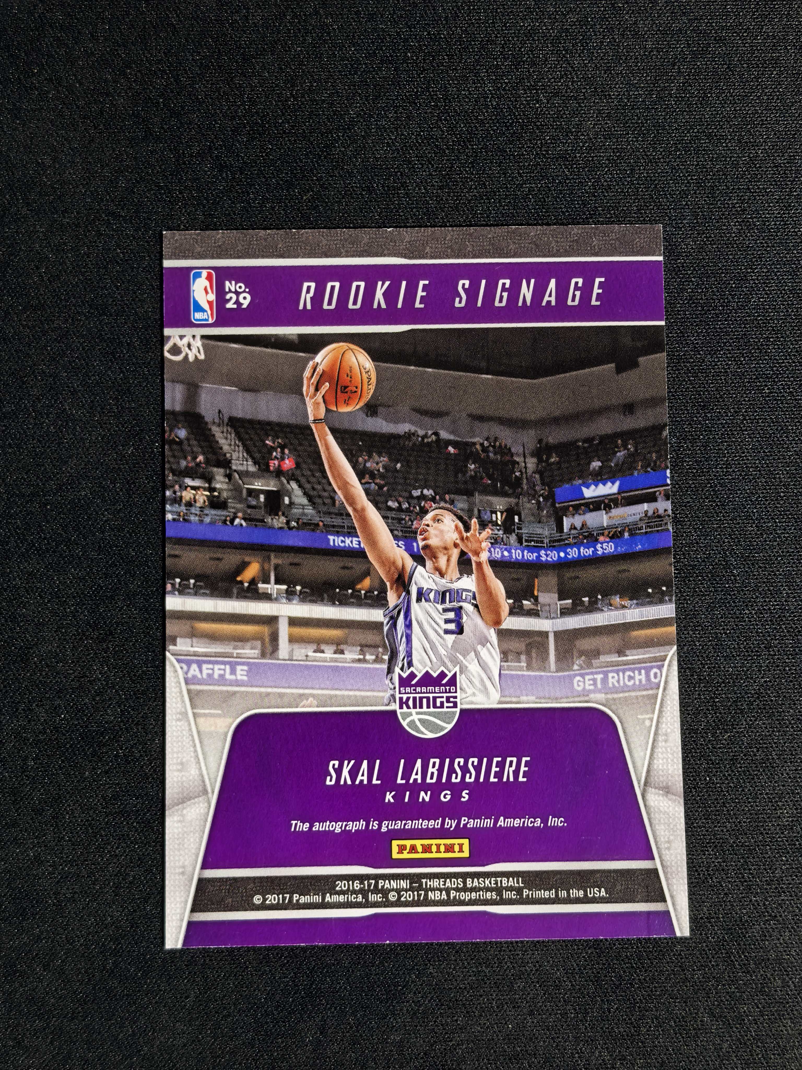 2016-17 Panini Threads Skal Labissiere RC 斯卡尔 拉比西埃 199编 国王 新秀 小背心 签字 贴签 卡品如图 鱼【CYT球星卡】