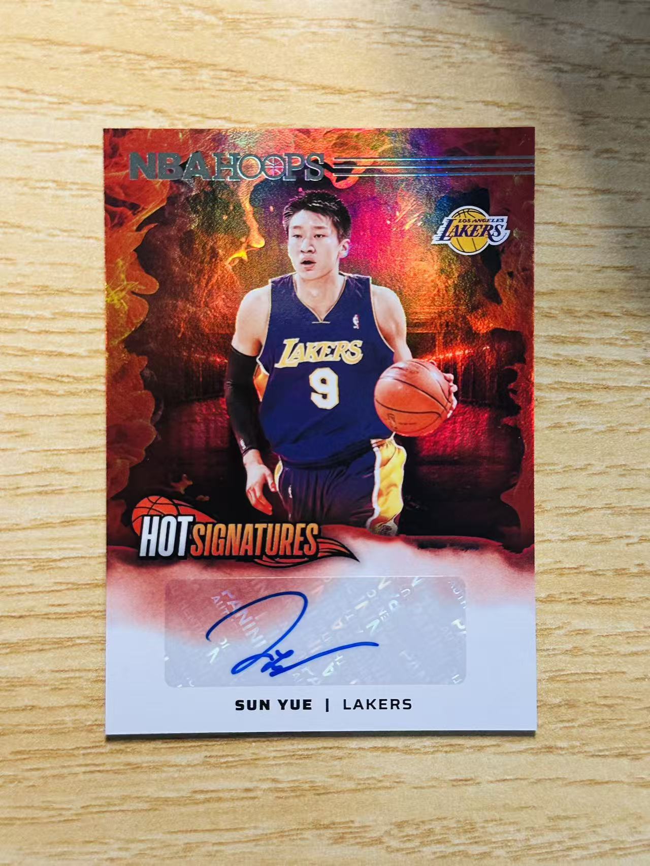 2024-25 Panini NBA Hoops 孙悦 嘿嘿代卖 孙悦 hoops 折射 签字 湖人 收藏必备 gjma