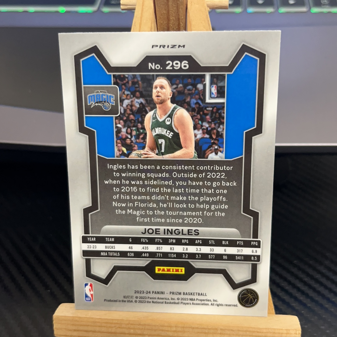 2023-24 Panini Prizm Joe Ingles 乔 英格尔斯 魔术 银折 折射 prizm系列 pz 卡品如图 凑图必备 值得收藏!免费代卖!