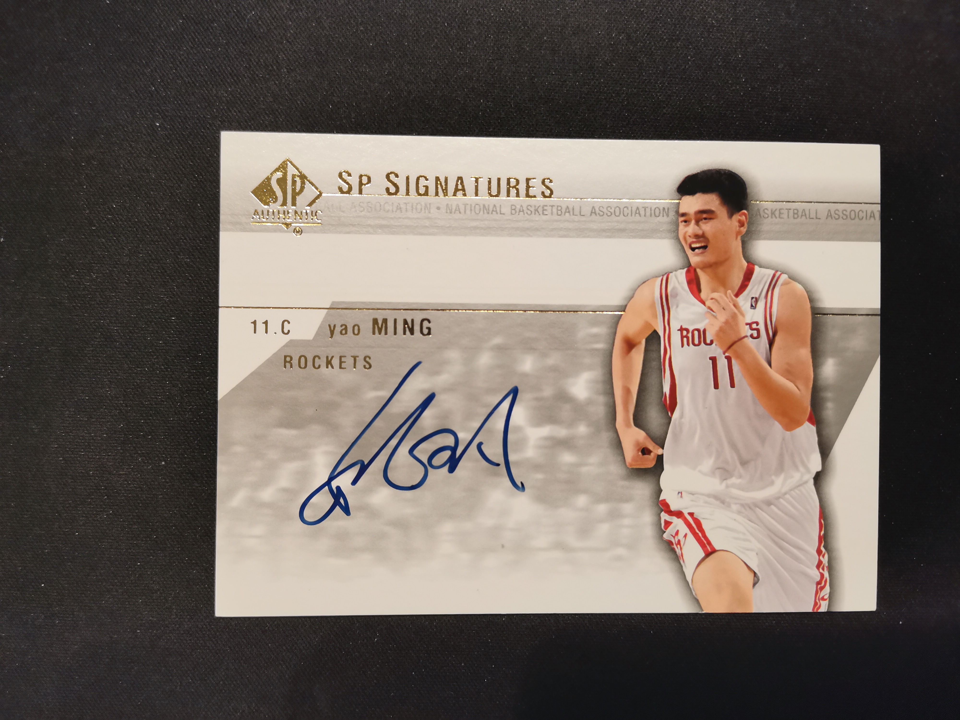 2004 UD Sp Signatures YaoMing 火箭 姚主席 姚明 签字 卡签 中国篮坛传奇 专收 收藏必备 yzy002 卡淘