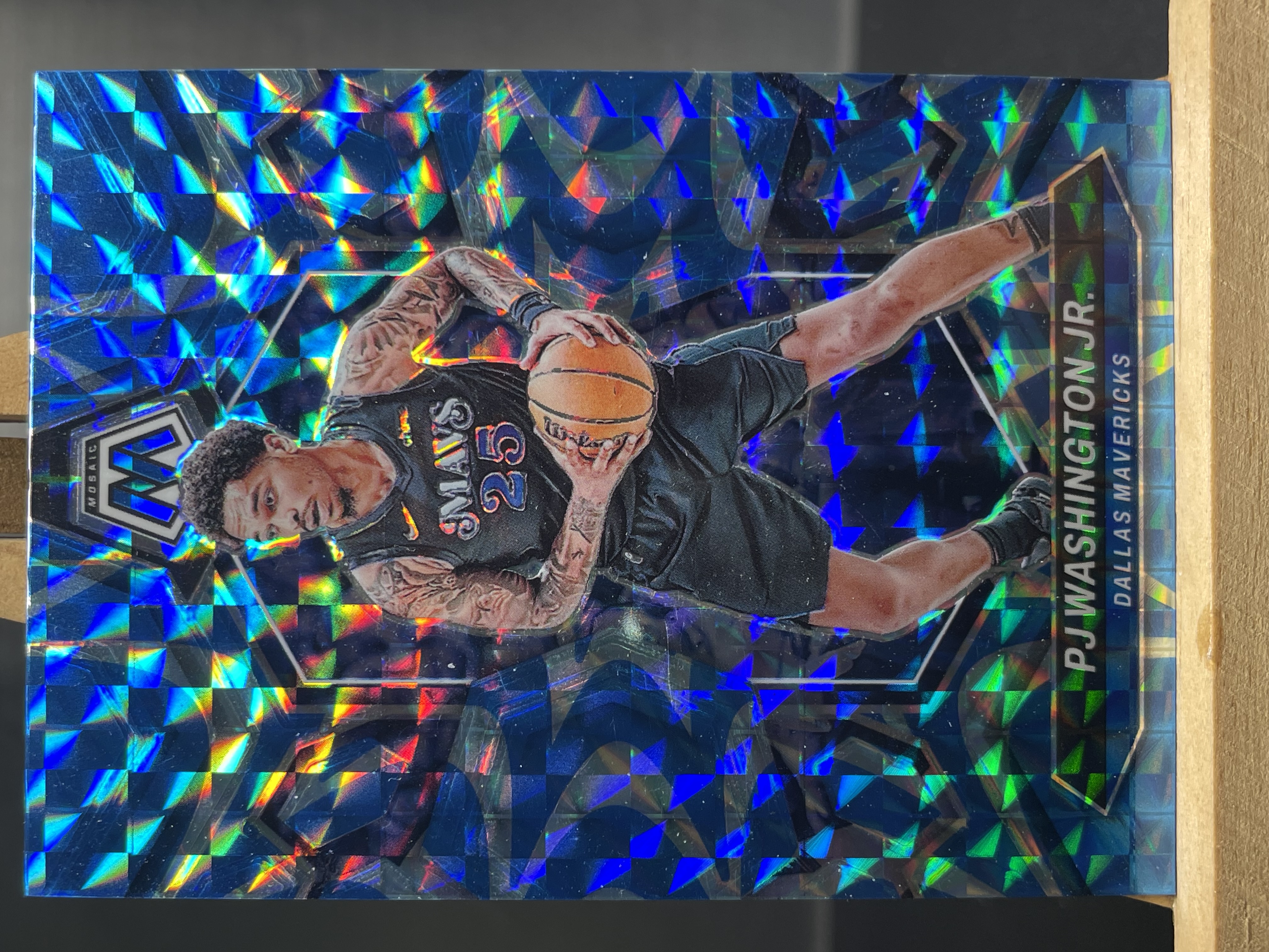 (B6) 2023-24 PANINI 马赛克 蓝爆炸折 P J 华盛顿 独行侠 实卡好看 收藏凑套必备 卡品如图!!!