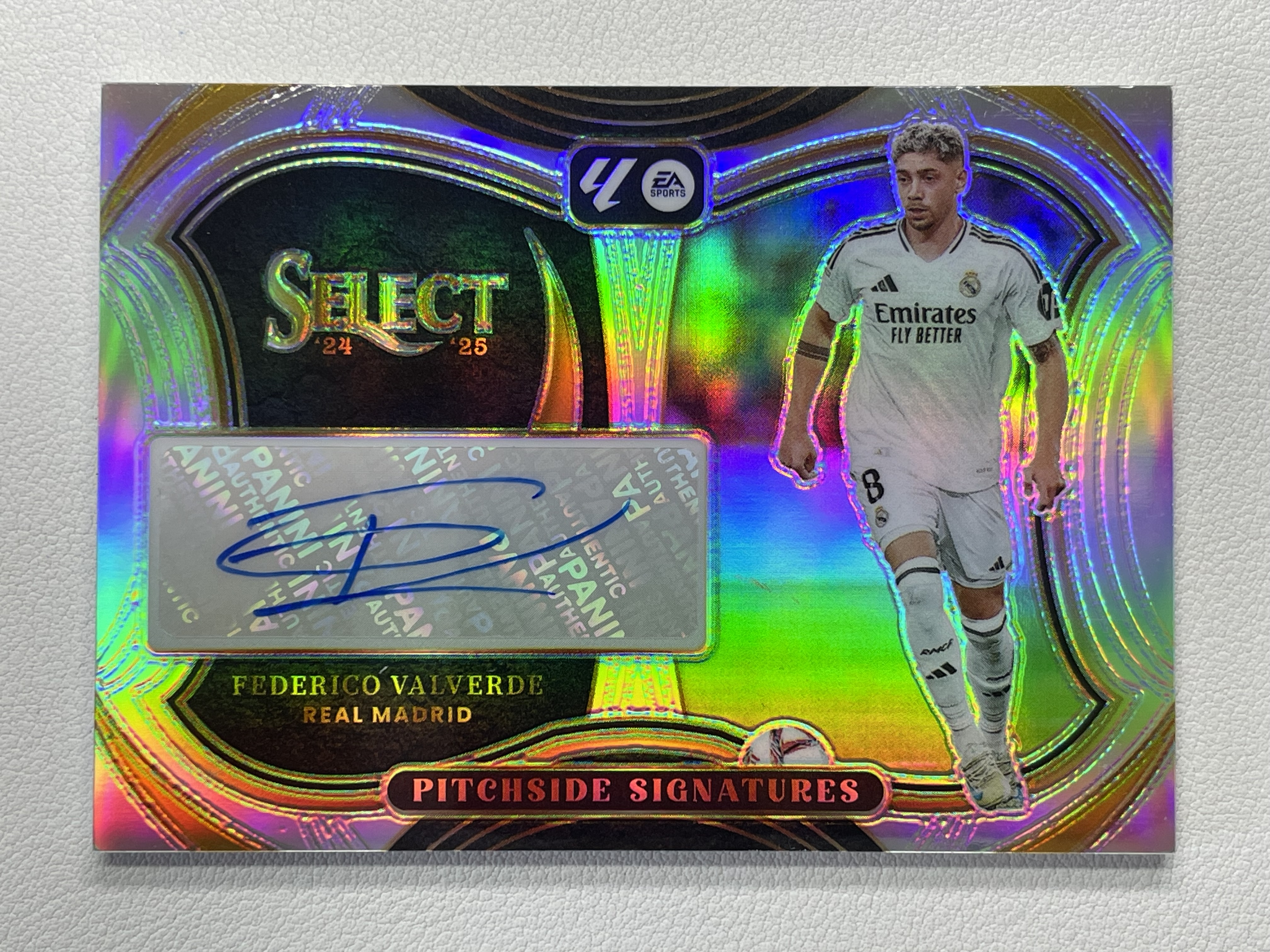 【天秤座拍卖到卡预付85%】2024-25 Select 西甲 皇家马德里 皇马 Valverde 巴尔韦德 银折 签字 场边签 卡品如图 实卡好看 收藏必备※XU52