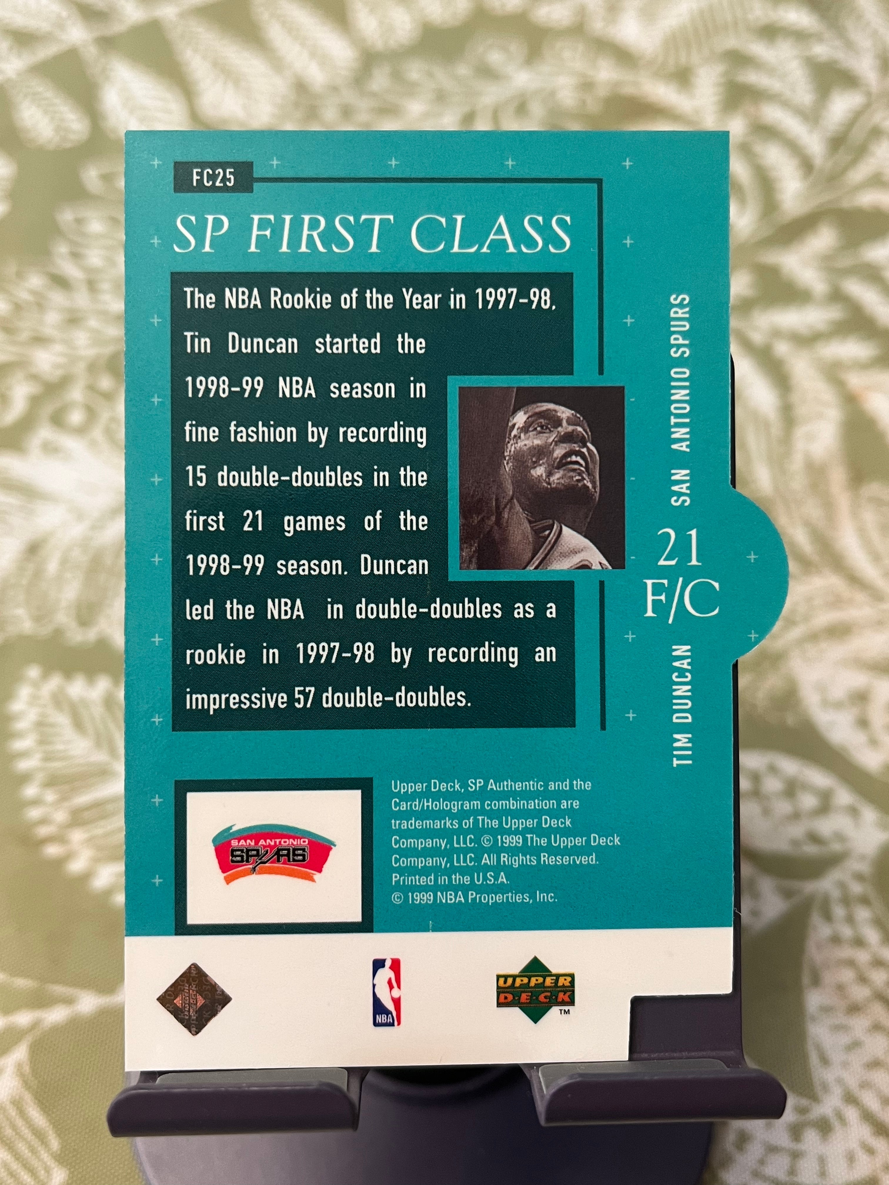 1999 Upper Deck 老卡 老特 Tim Duncan 蒂姆 邓肯 石佛 马刺【异形切割 经典设计 SP FIRST CLASS】【边角瑕疵如图 介意勿拍】#1192