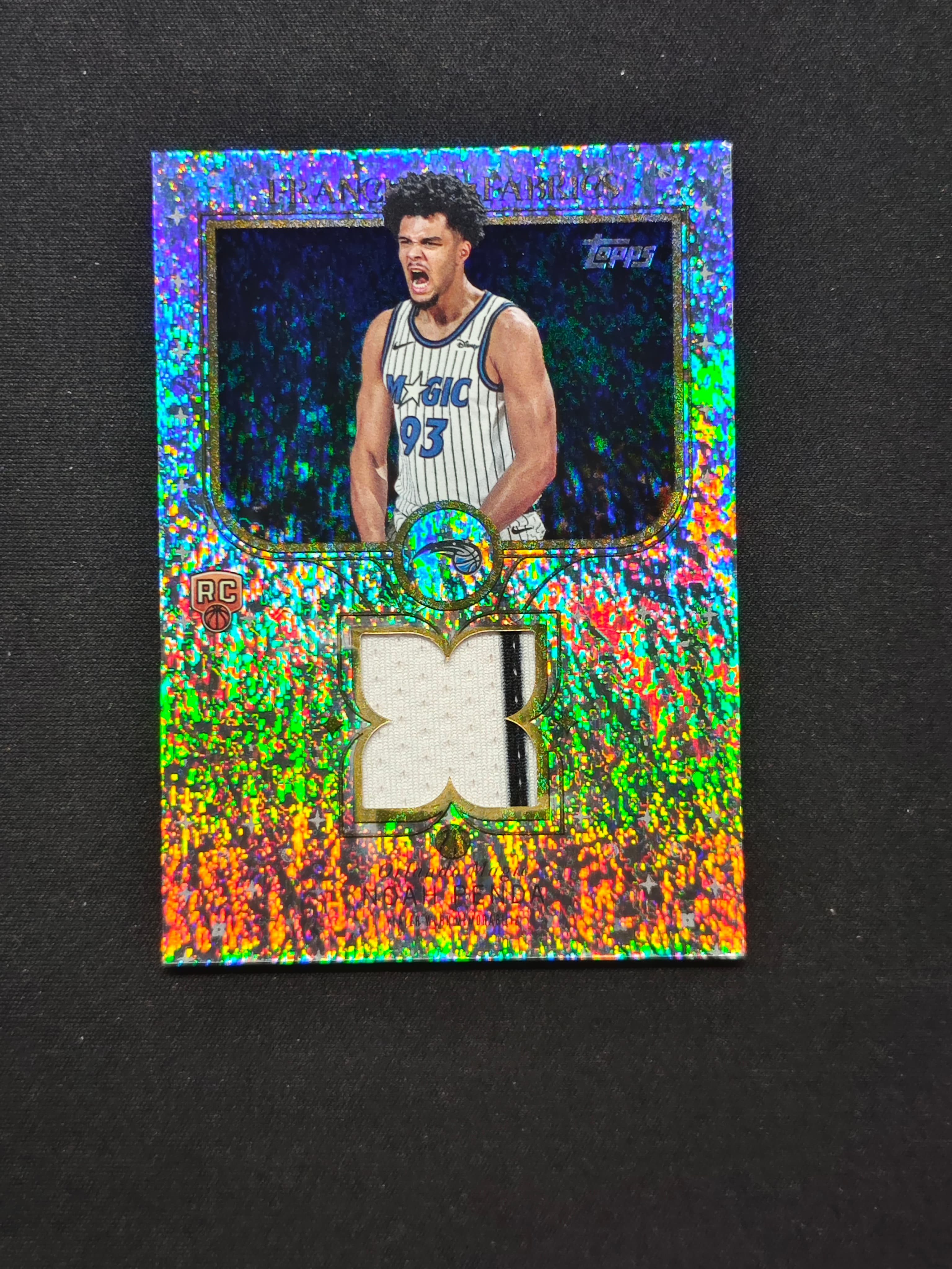 2025-26 Topps NBA Noah Penda RC 【芒果拍卖】魔术 新秀 彭达 单窗 球衣 物料 银碎点折 #1118海哥2