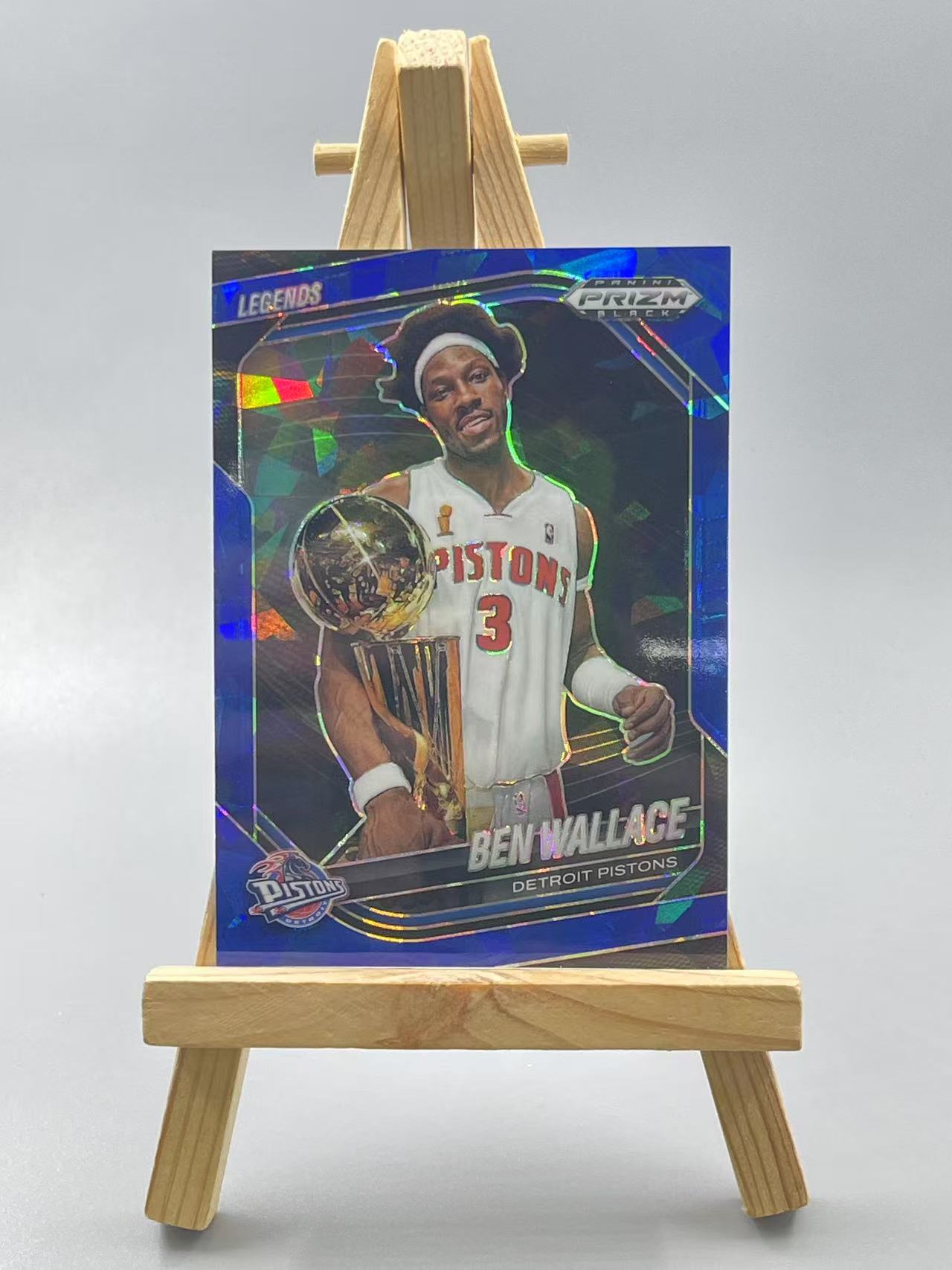 2024-25 Panini Prizm Ben Wallace 【虾米】pz 活塞 本 华莱士 125编 折射 蓝碎冰 捧杯 大本 瑕疵如图 收藏必备 点点