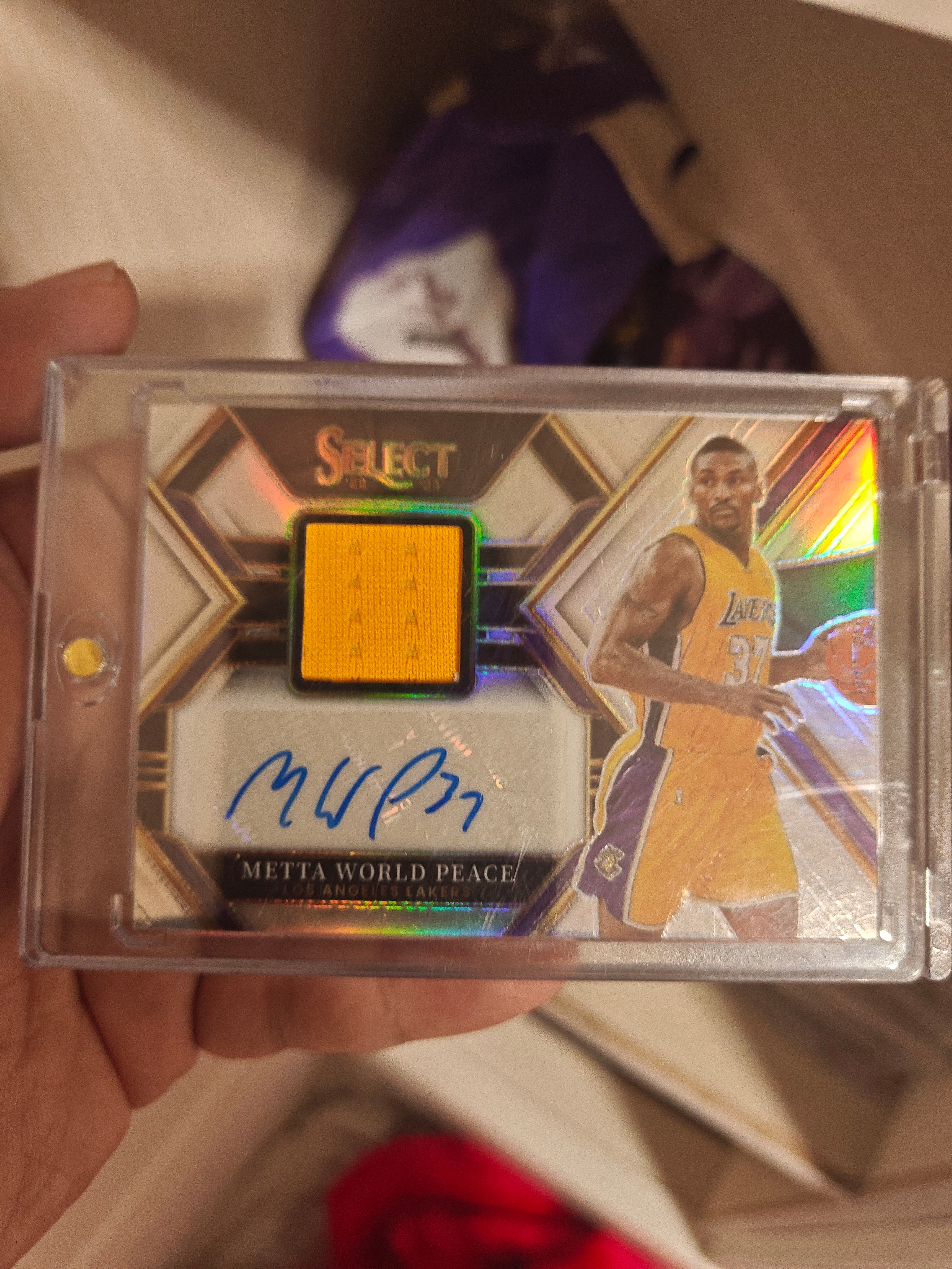 2022-23 Panini Select Metta World Peace #AM-MWP Artest 阿泰斯特 慈世平 世界和平 签字 湖人 切割 球衣 折射 银折 JA