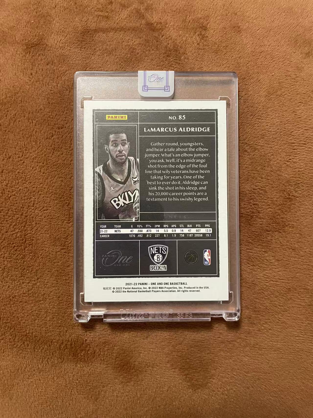2021-22 Panini One and One LaMarcus Aldridge 马刺 拉玛库斯 阿尔德里奇 阿德 one系列 10编 金平行金折 原封砖 彩虹折射同版凑套在拍 专收必备【z】