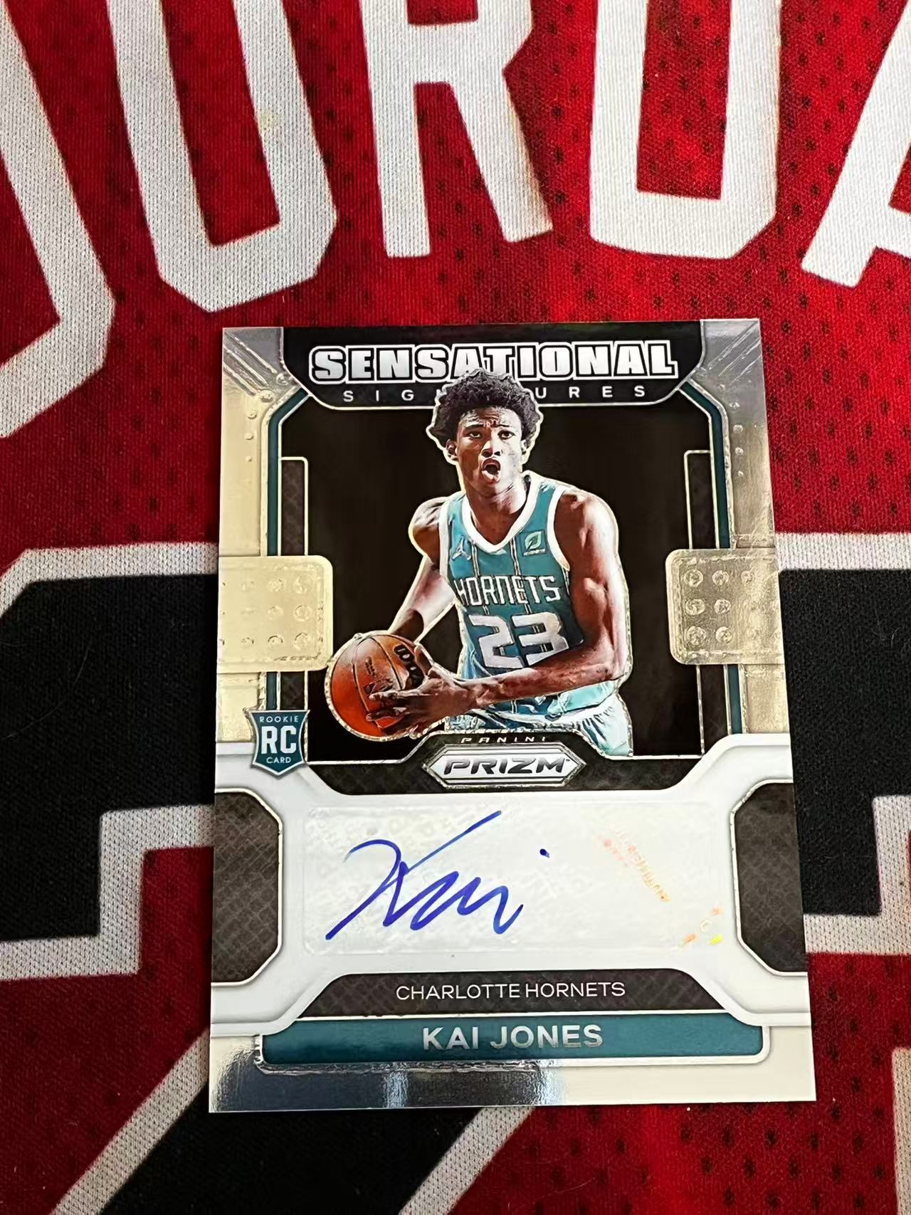 【接寄拍费率低至5%含卡淘手续费】2021-22 PANINI PRIZM PZ 黄蜂 新秀RC 凯琼斯 新秀签字卡 SS签 专收凑套必备【烂臭嘴拍卖】