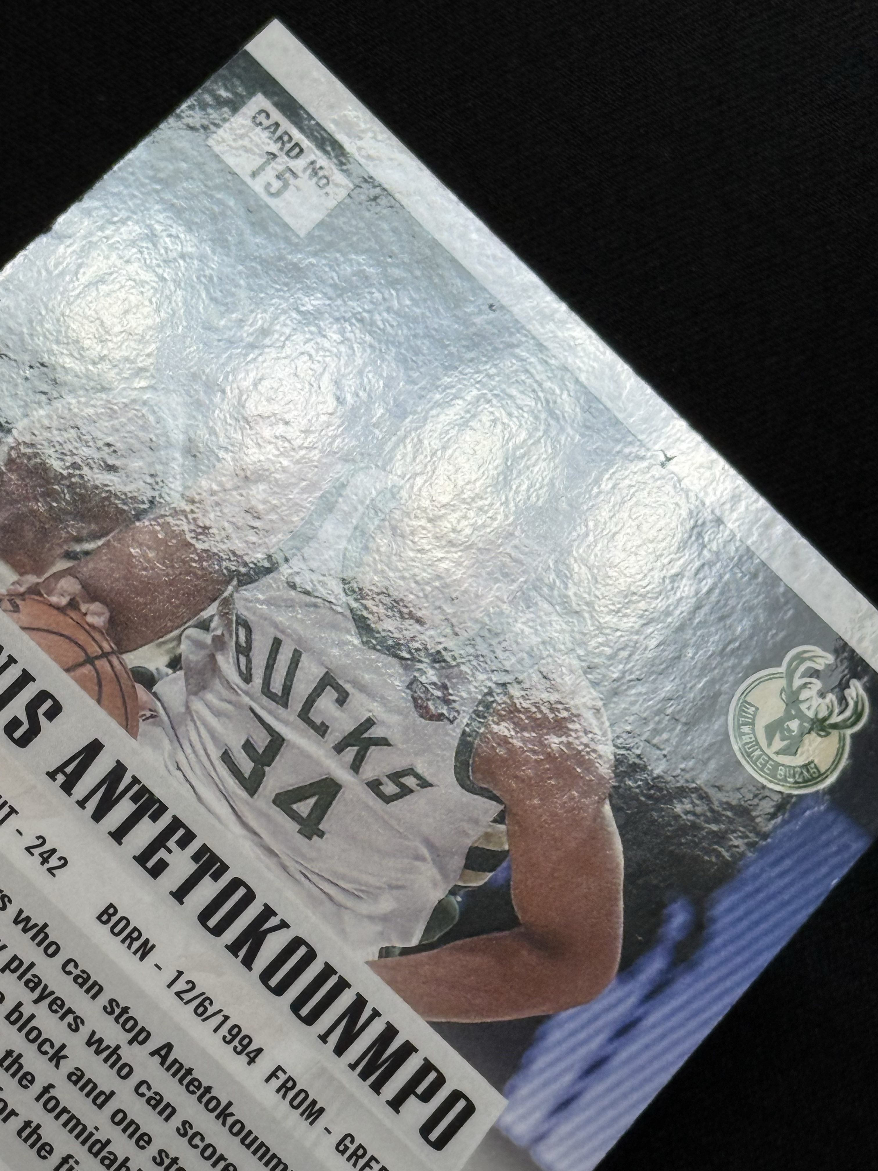 2020-21 Panini Prizm Giannis Antetokounmpo 【小贝代拍】Pz 雄鹿 字母哥 复古特卡 银泡泡折 瑕疵如图 拍前看描述 H WAITAK