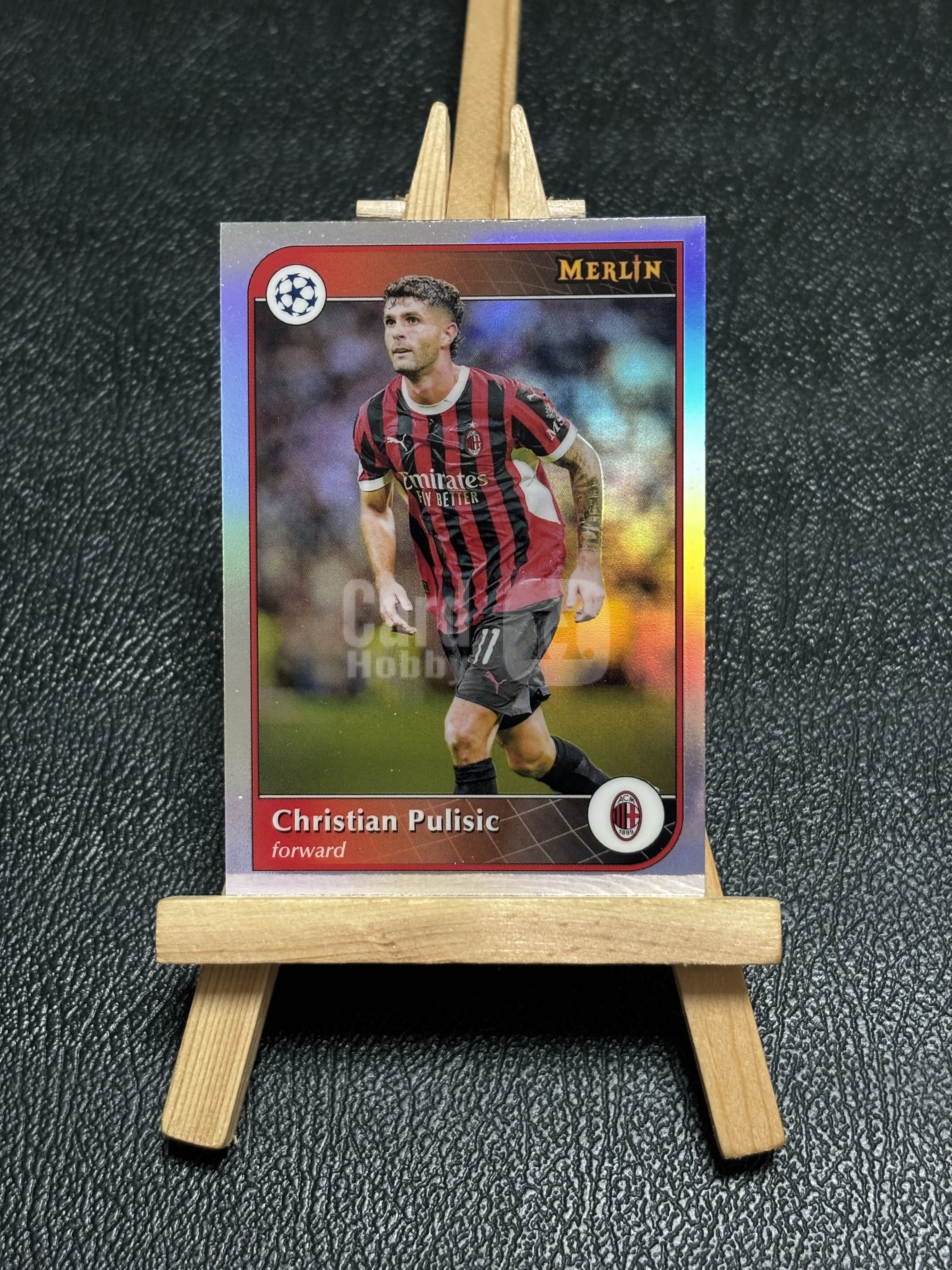 2025 Topps Merlin chrome Christian Pulisic 普利西奇 美国 AC米兰 梅林 欧冠 银折 实卡精美 收藏必备 卡品如图 七七代卖 XO6