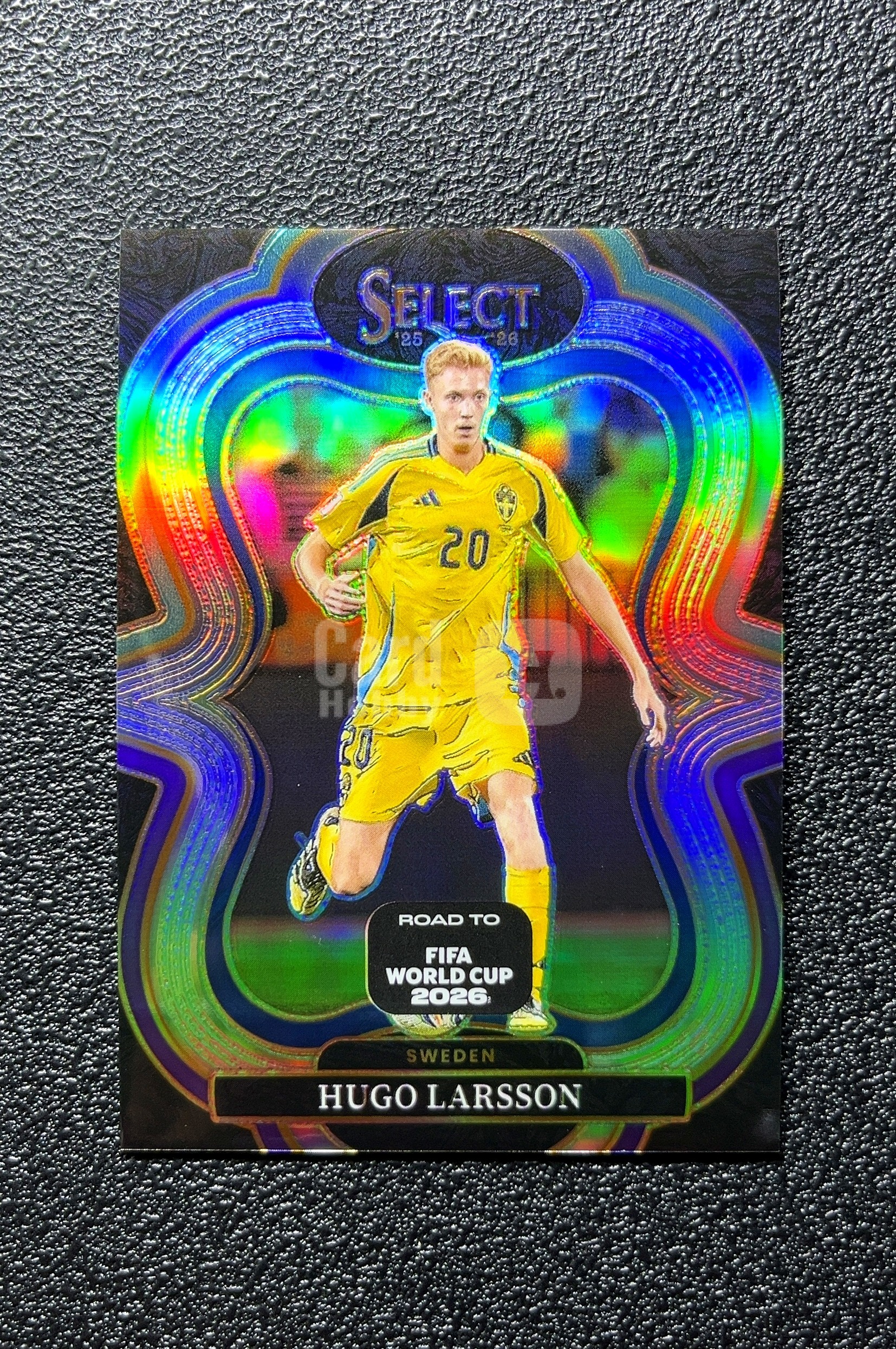 【小白1%代卖】2025 Panini SELECT ROAD TO FIFA WORLD CUP 2026 世界杯之路 Hugo Larsson 雨果·拉尔森 银折 折射 新秀 RC 0808