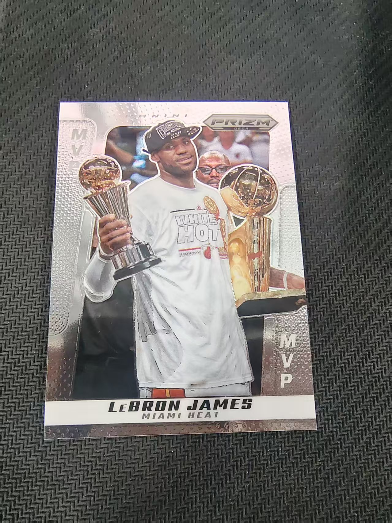 【可合并,不累计】2024-25 Panini Prizm LeBron James DECA PZ 热火 勒布朗 詹姆斯 老詹 复刻 MVP 捧杯 划痕 边角瑕疵 #289