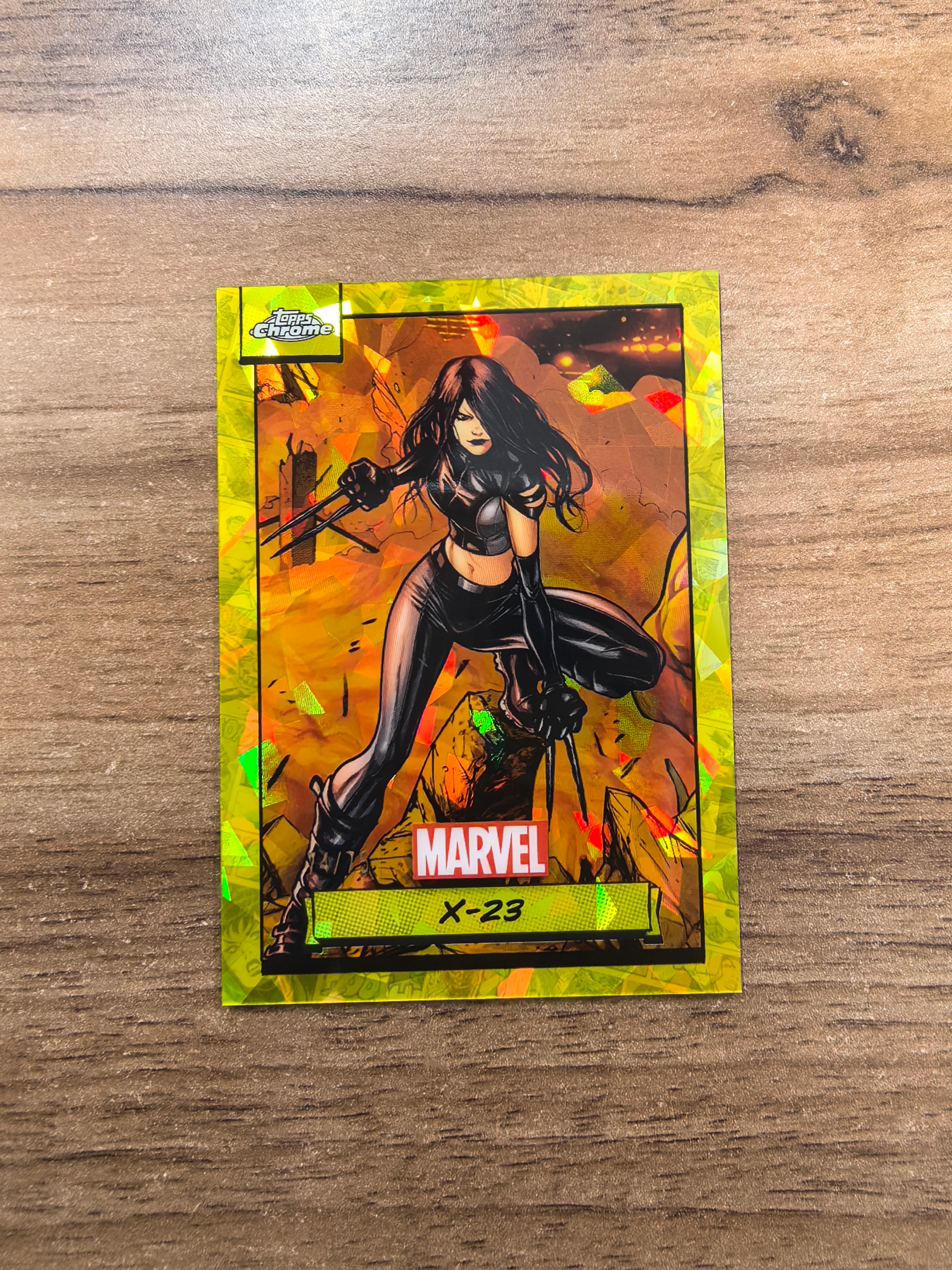 2025 Topps Chrome 漫威 X-23 74/75编 金折 碎冰折 折射 微瑕 实卡精美 卡品如图 收藏必入 流浪
