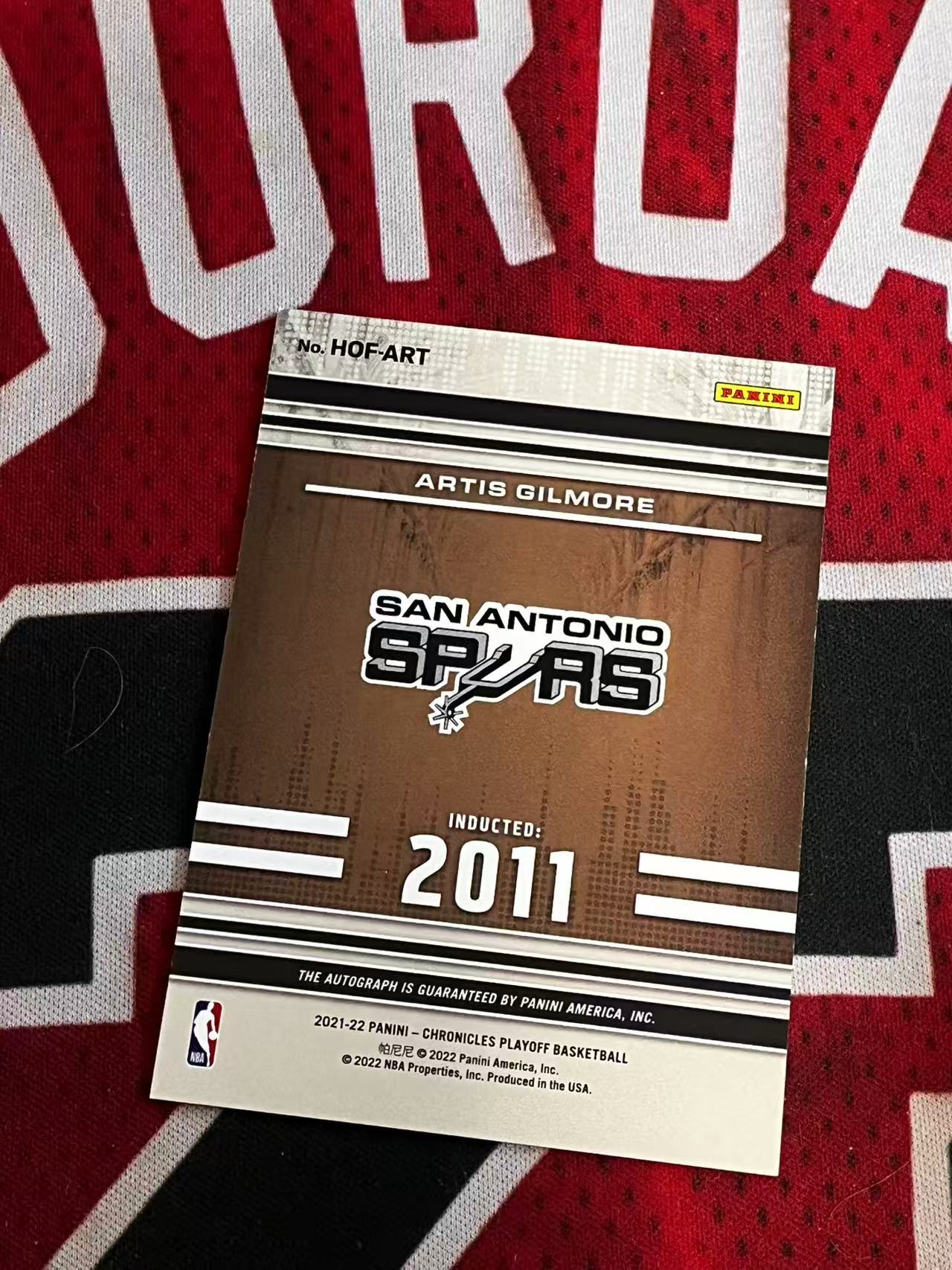 【接寄拍】2021-22 PANINI CHRONICLES 编年史系列 马刺名宿 火车头 阿蒂斯吉尔摩尔 99编 签字卡 全签 名人堂签 蓝平行 专收凑套必备【烂臭嘴拍卖】