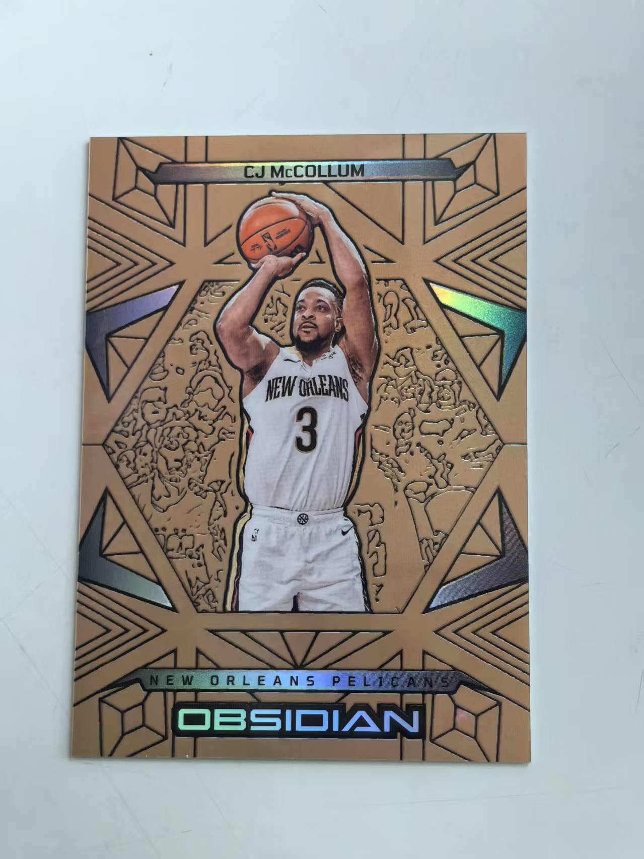 2024-25 Panini Obsidian CJ McCollum #90 鹈鹕 99编 折射 【黑魔苏】
