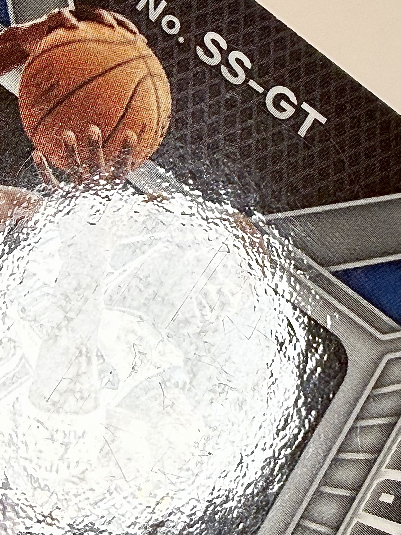 2023-24 Panini Prizm Kevin Garnett 凯文 加内特 24/88编 签字 SS签 红圈圈折 猝死独占 森林狼名宿 狼王 专收必备 卡品微瑕如图【DD】