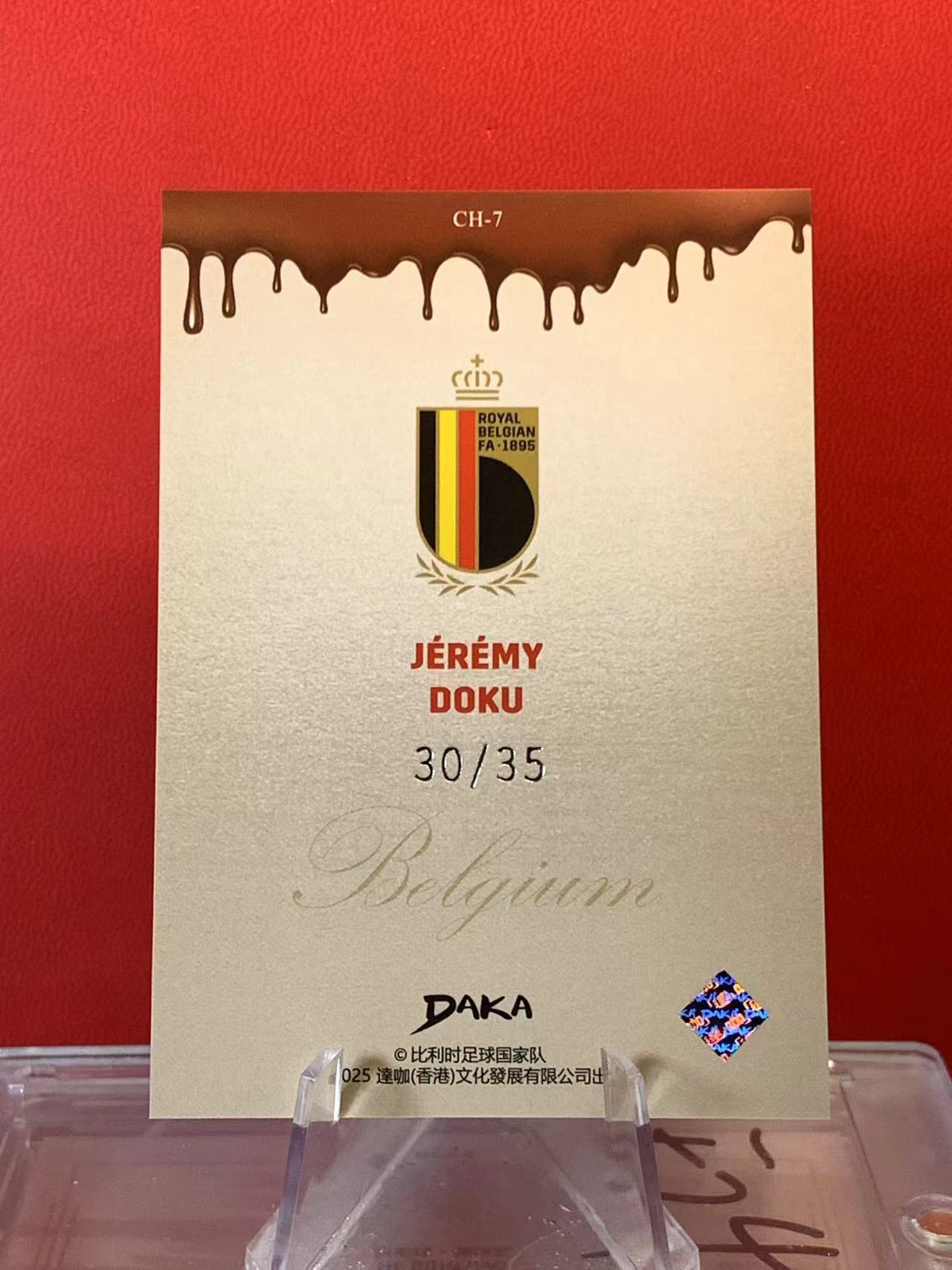 (詹叔代拍)2024-25 DAKA 达咖 比利时 足球国家队 队盒 JEREMY DOKU 曼城 多库 比利时 30/35编 卡品如图 顺丰寄付 泰山