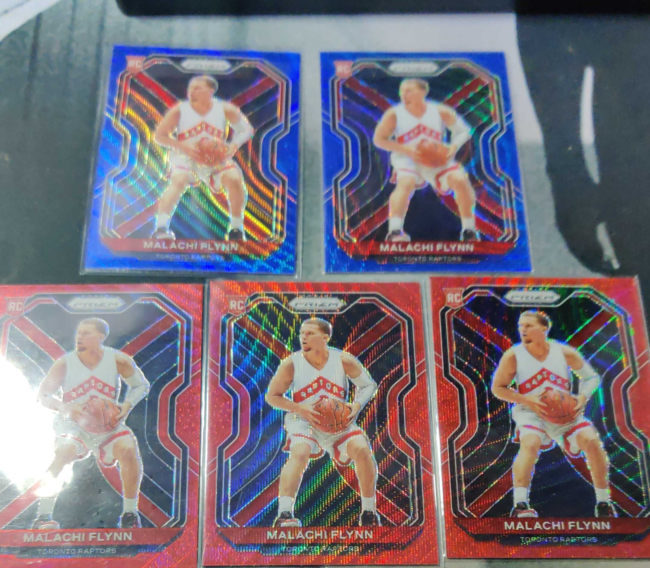 2020 Panini Prizm Malachi Flynn RC DQ代卖,不累计不到付!新秀年 猛龙 马拉奇弗林 50分先生 红波纹 蓝波纹折 打包默认瑕疵