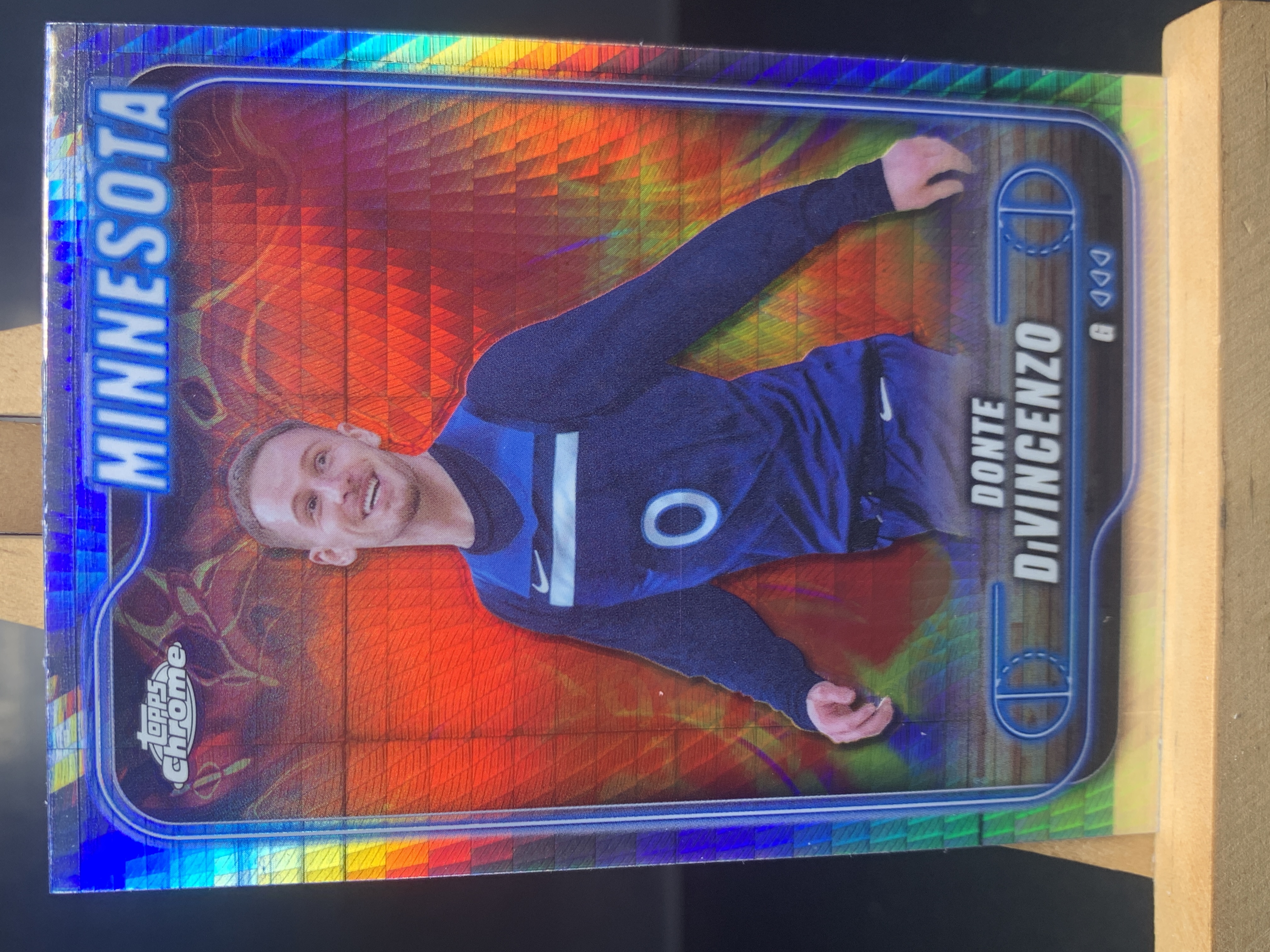 (S4)   2025 TOPPS 折射 唐特 迪温琴佐  近期大热球星 收藏必备 卡品如图 ! ! !