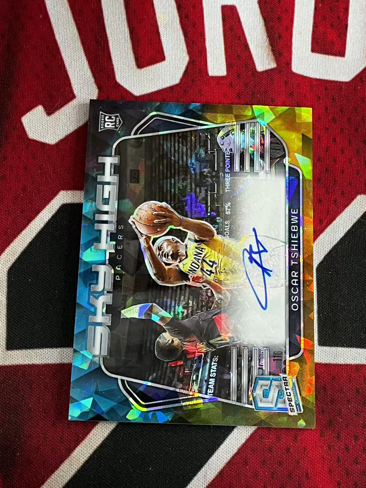 【接寄拍费率低至5%含卡淘手续费】2023-24 PANINI SPECTRA 光谱系列 步行者 新秀RC 奥斯卡希布韦 49编 签字卡 飞升签 碎冰折 折射 专收凑套必备【烂臭嘴拍卖】