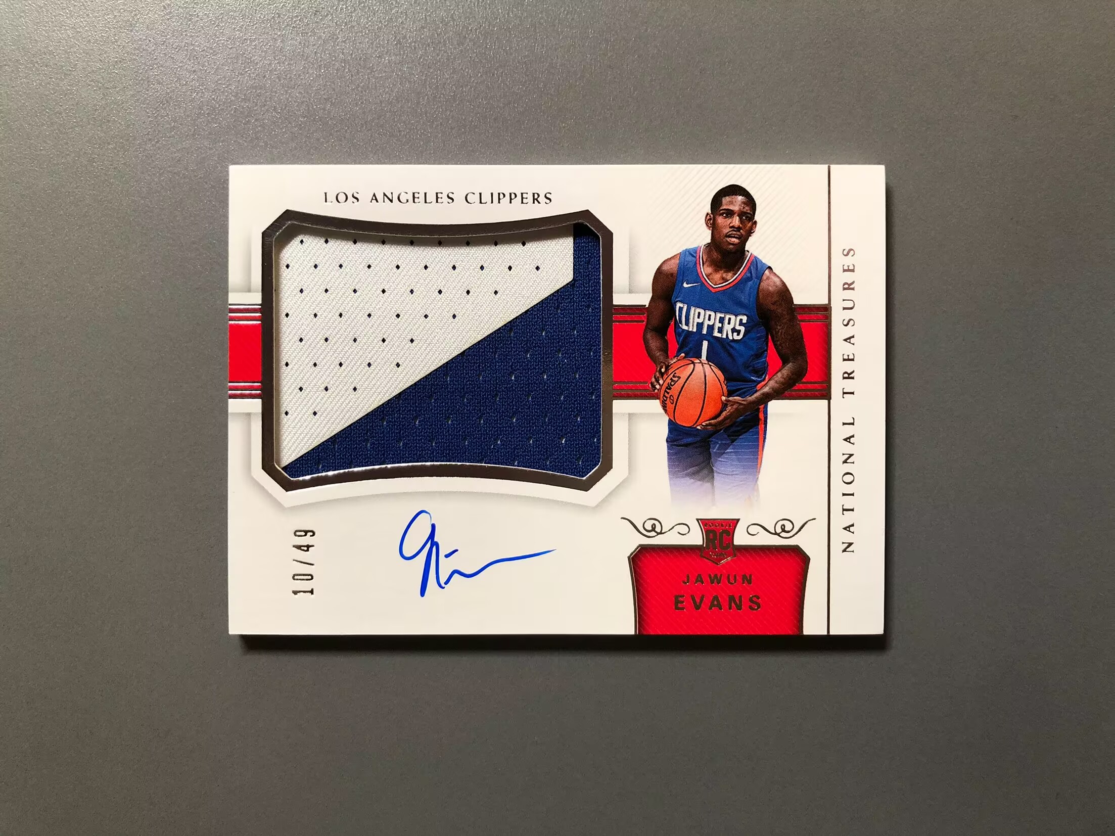 2017-18 Panini National Treasures Jawun Evans RC 贾旺·埃文斯 快船 新秀 RC 落场 球衣 签字 卡签 RPA 49编 切割暴力 瑕疵如图 FT047
