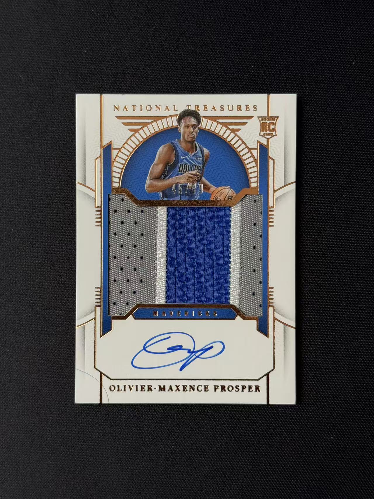 2023-24 Panini National Treasures Olivier Maxence Prosper RC 独行侠队 新秀 普罗斯珀 国宝 49编 RPA 暴力patch卡签 卡品看细图