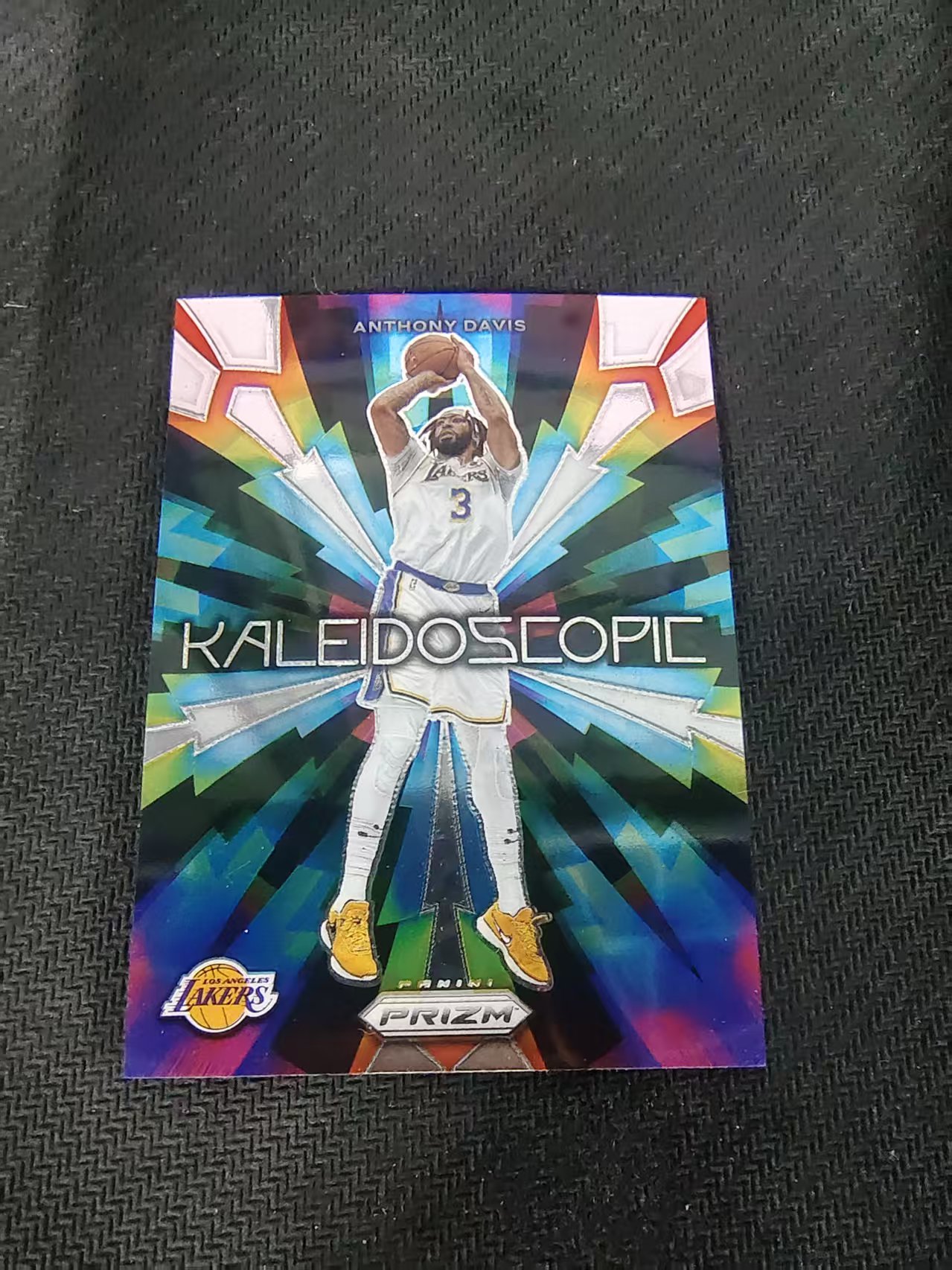 【可合并,不累计】2023-24 Panini Prizm Anthony Davis 湖人 安东尼 戴维斯 浓眉 万花筒特卡 PZ 划痕 边角微瑕 介意勿拍 #28