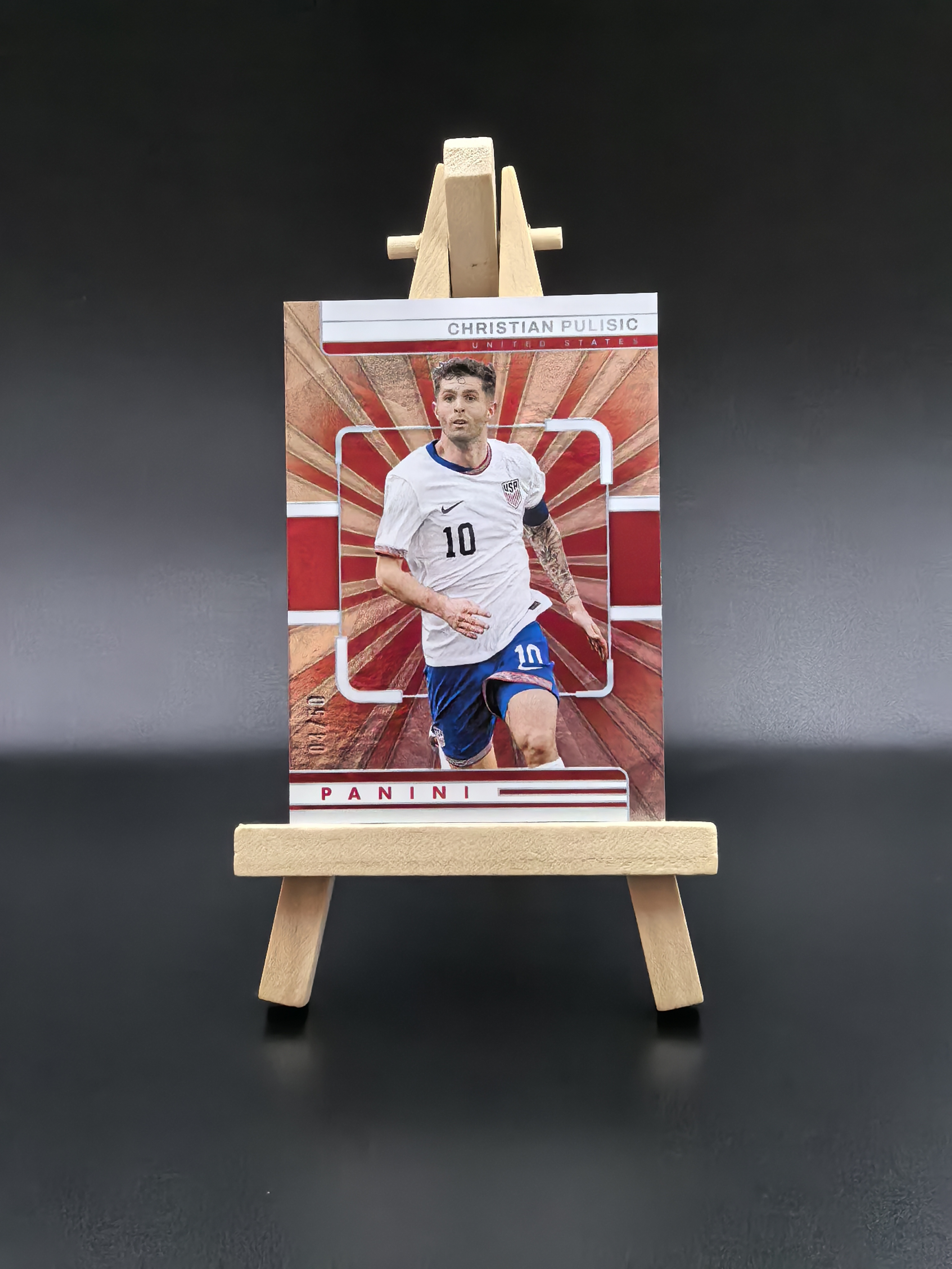 2025 Panini America Christian Pulisic 切尔西 AC米兰 美国队长 小偶像 普利希奇 普利西奇 射线平行 限量50编 低编 卡品如图(生蚝哥)