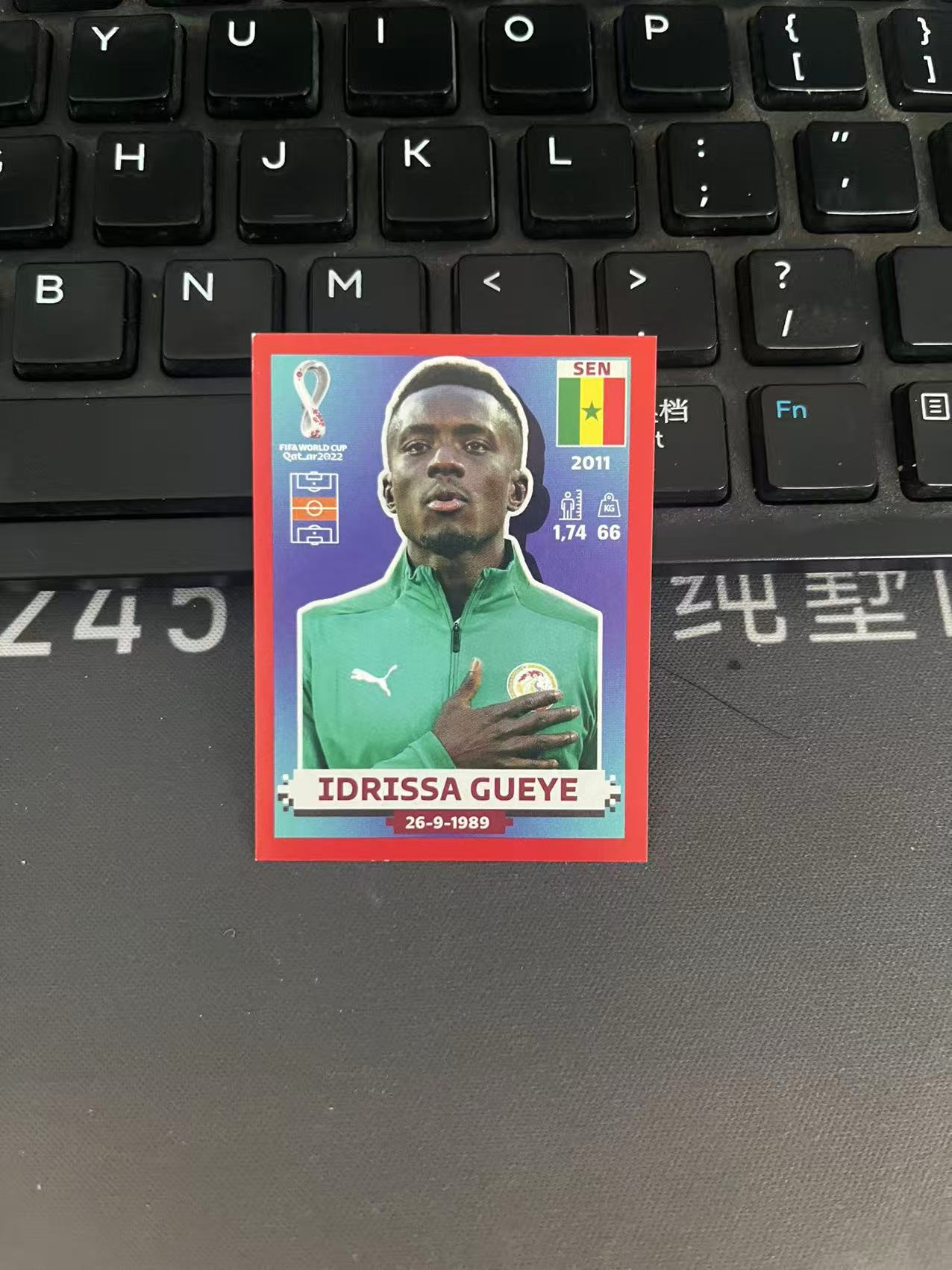 2022 Panini 贴纸 Idrissa Gueye 【梓洋代卖】世界杯 红平行 大比例 塞内加尔 盖耶 凑套必备 卡品如图 粗口