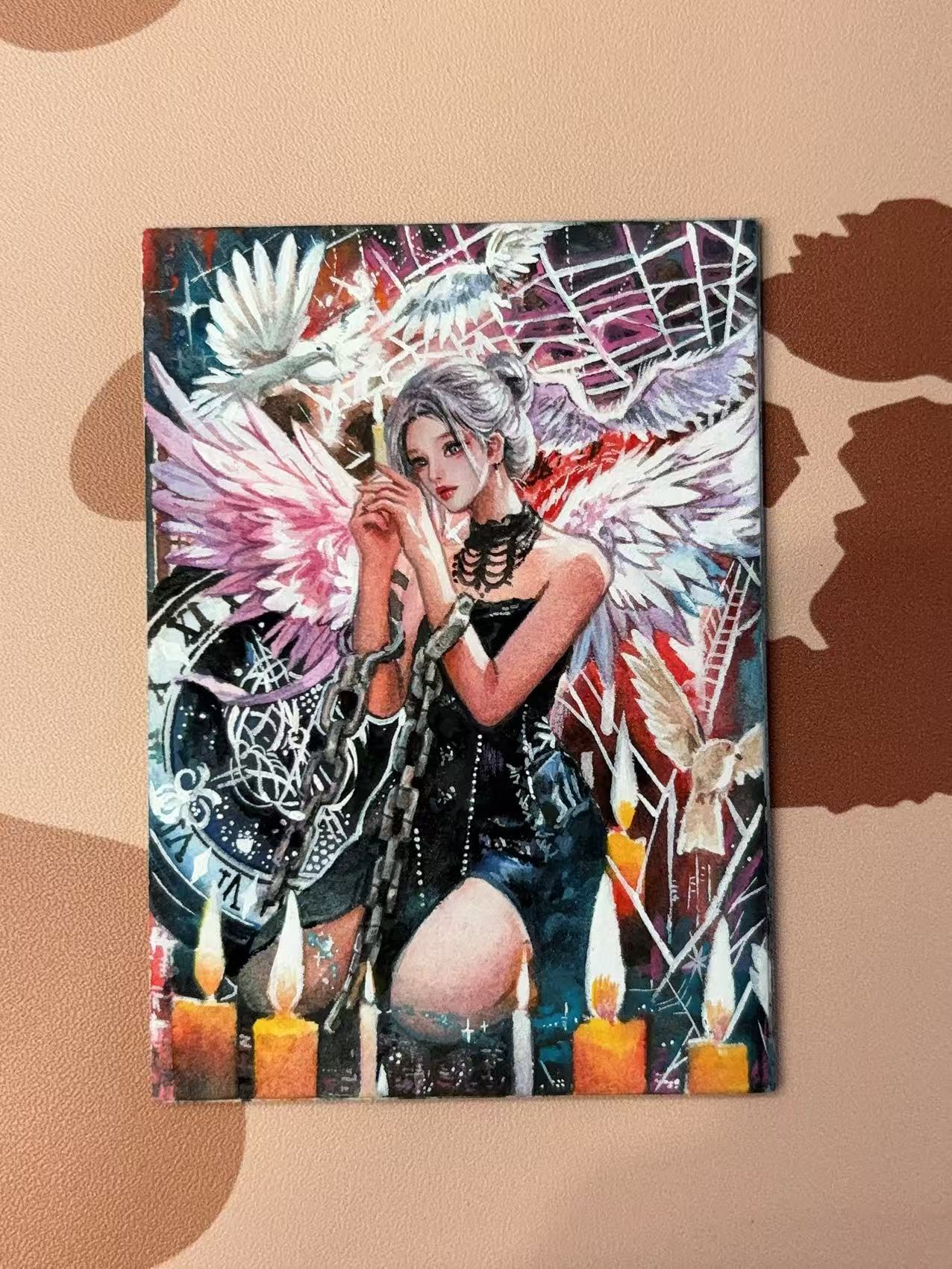 2025 【花糕HIT手绘拍卖】 工作室见卡背 1/1 画师:希雅 精品手绘卡 画师亲签 签字 每一张都是画师手工绘制 手工制品 默认瑕疵 放大图片看细节