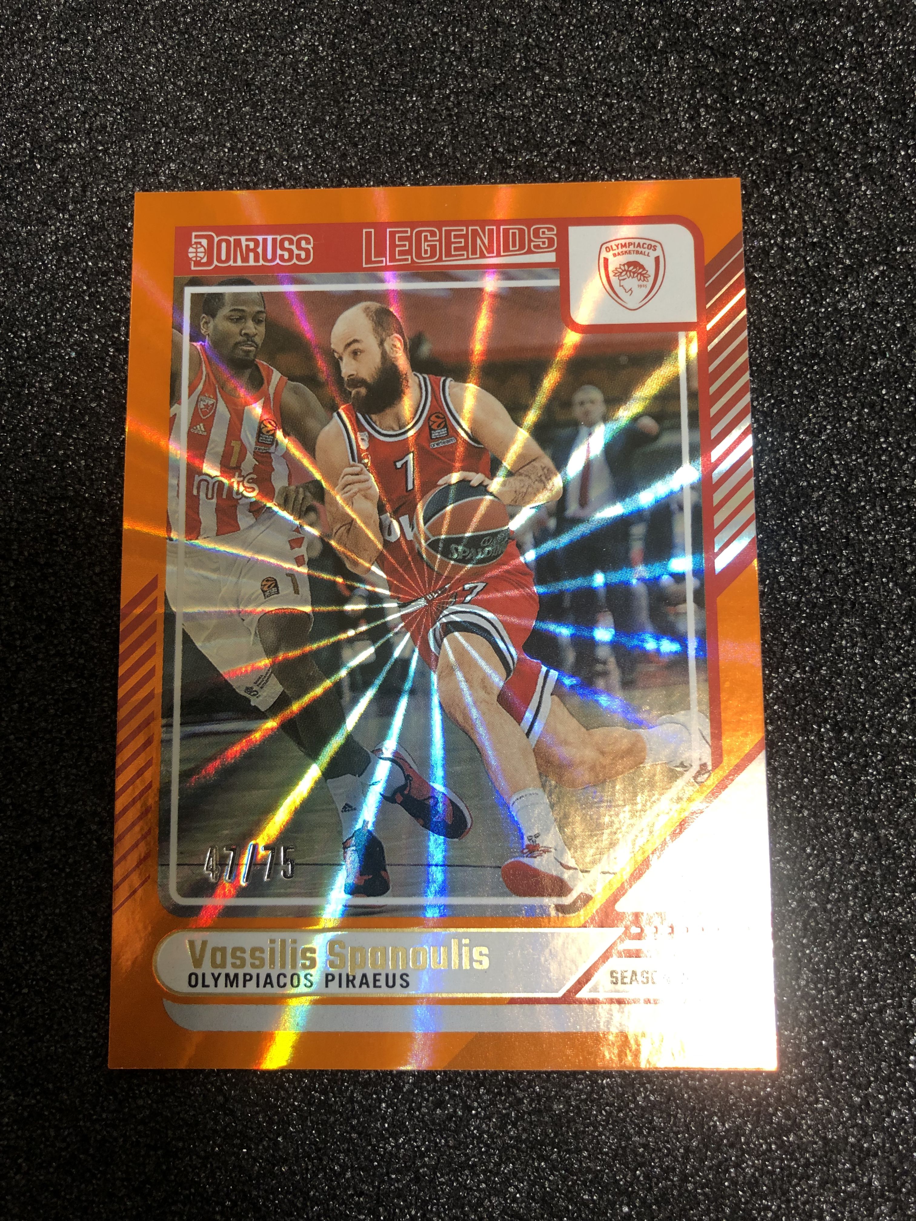 2024-25 Panini Donruss Vassilis Spanoulis 欧洲篮球联赛 瓦西利斯 斯潘诺里斯 75编 橙佛光折 47/75 卡品如图 凑套收藏必备