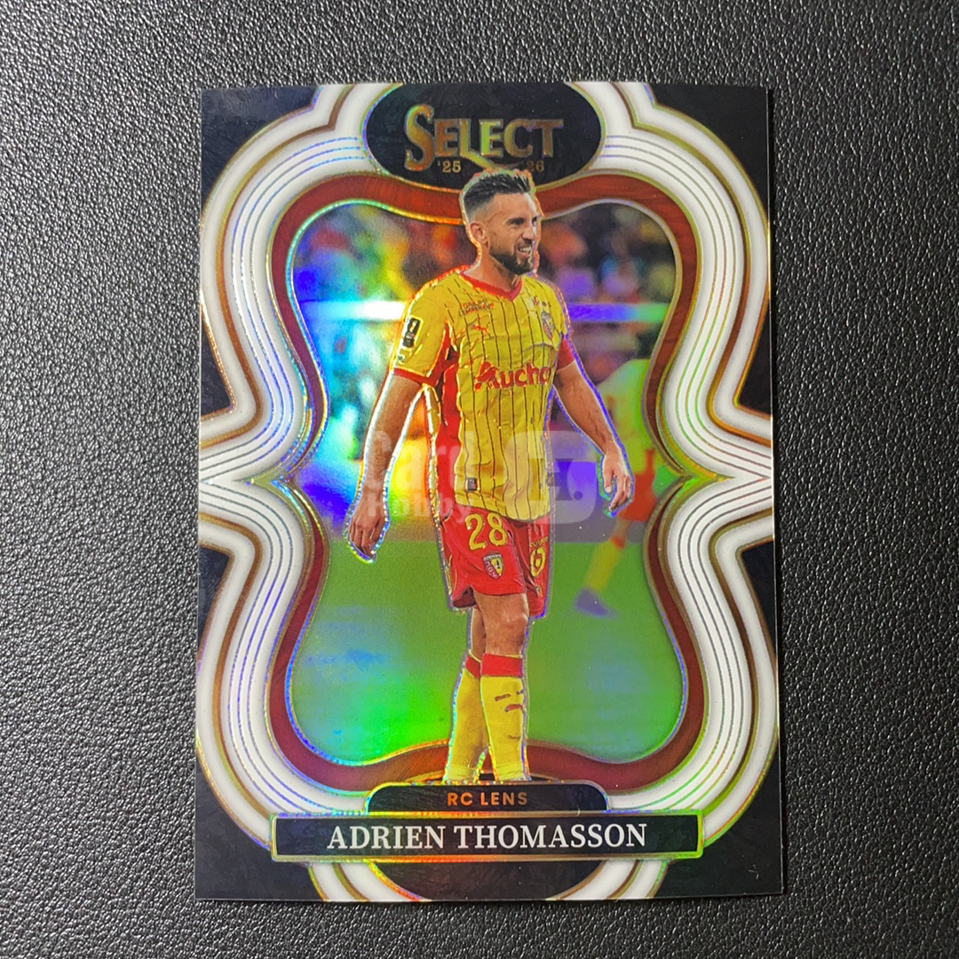 【鲨鱼代卖】2025-26 Panini Select Ligue 1 法甲se 阿德里安托马松 Adrien Thomasson 朗斯 3/20编 低编 白折 折射 背印-SY7353
