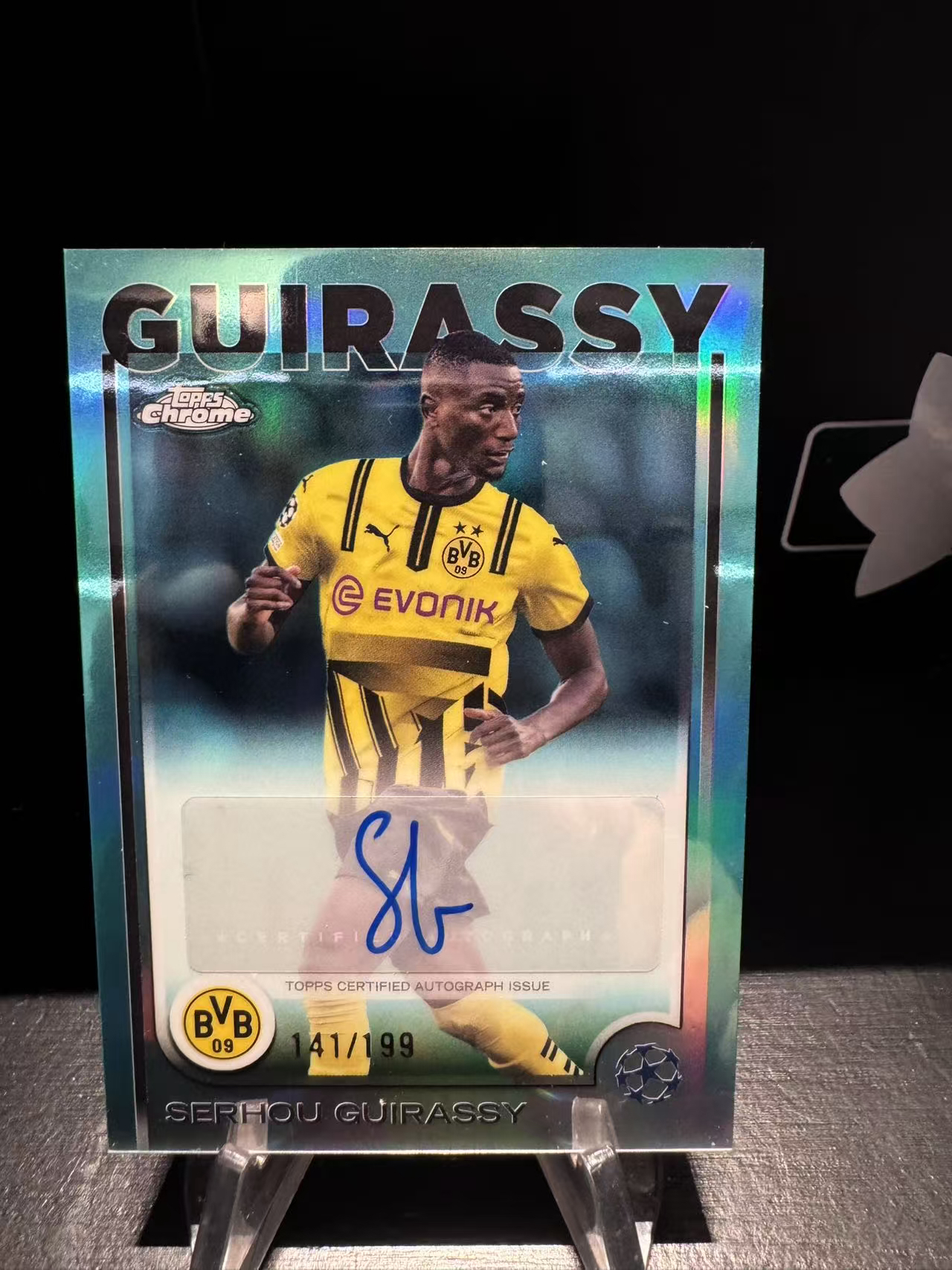 龖2025 Topps Chrome Serhou Guirassy 欧冠TC 多特蒙德 塞罗 吉拉西141/199编 签字 青折 签字 卡品如图 MJ002L