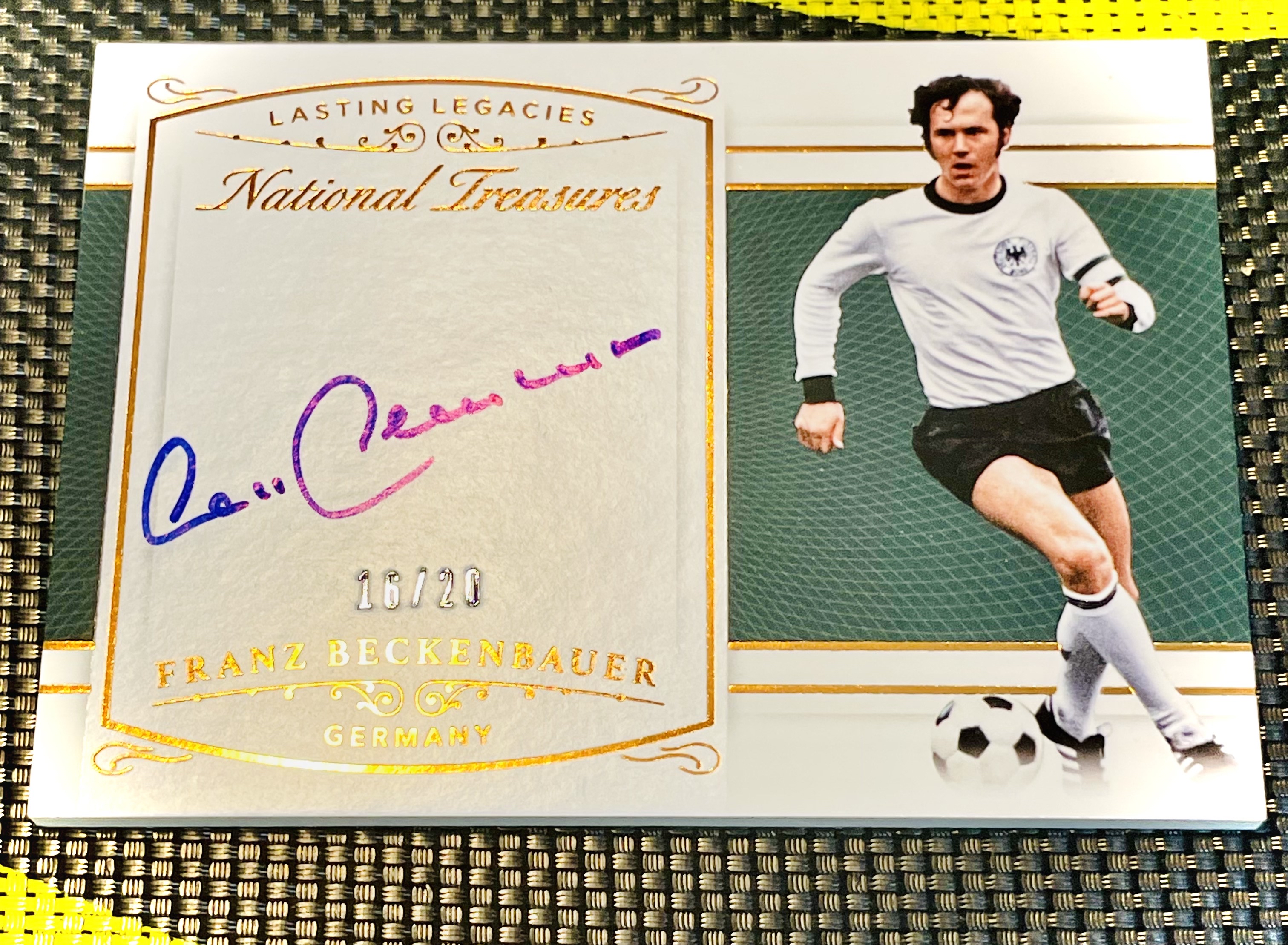 2019 Panini National Treasures Franz Beckenbauer 足球皇帝 贝肯鲍尔 国宝 金折卡签 20编 极少 德国 拜仁 穆夏拉 梅西前辈