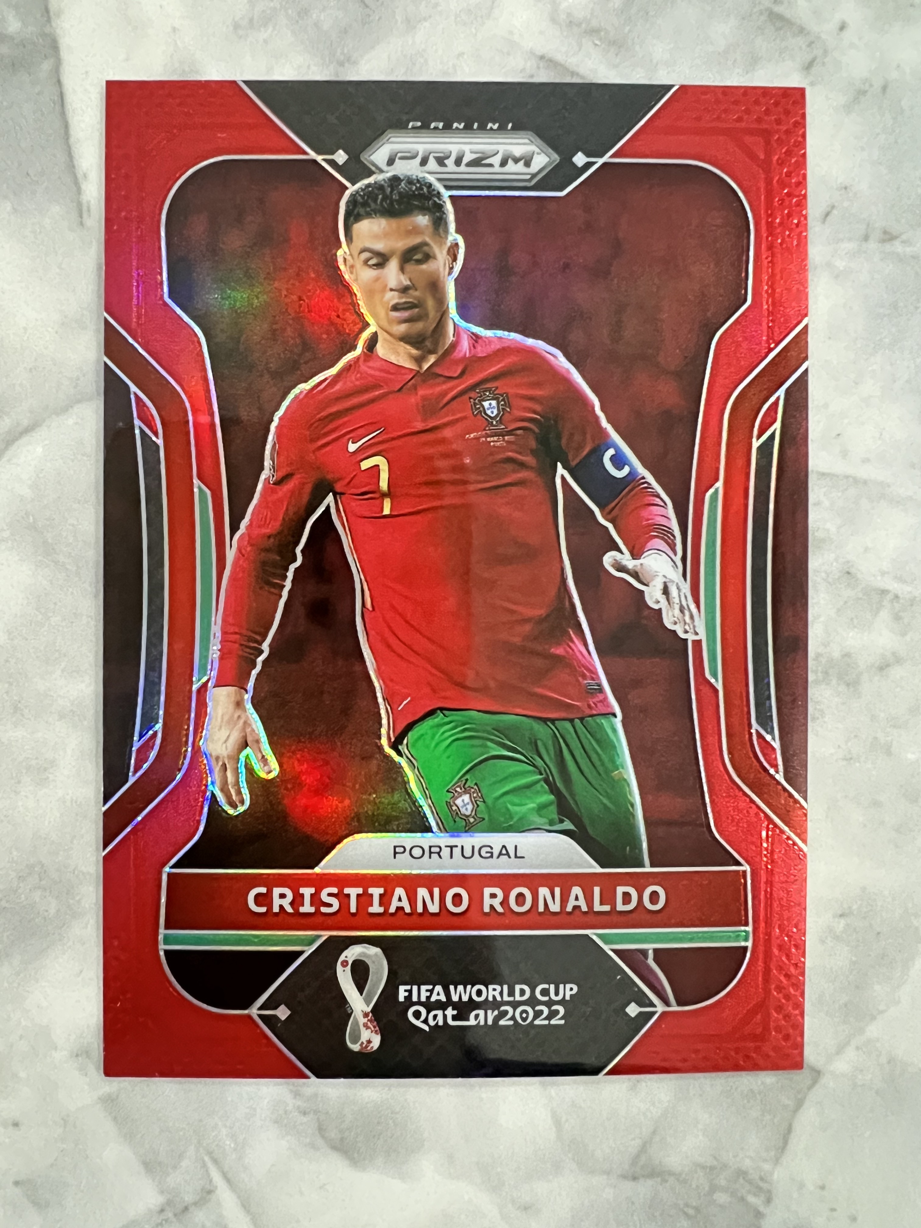 2022 Panini Prizm Cristiano Ronaldo 世界杯 葡萄牙 C罗 罗纳尔多 269/399编 红折 卡品较好 红配红 实卡相当好看