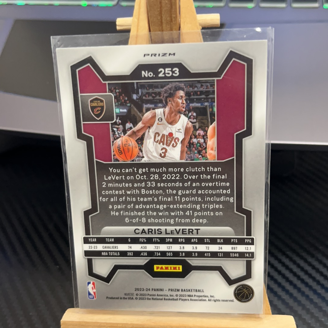 2023-24 Panini Prizm Caris LeVert 卡里斯 赖夫特 骑士 银折 折射 prizm系列 pz 卡品如图 凑图必备 值得收藏!免费代卖!