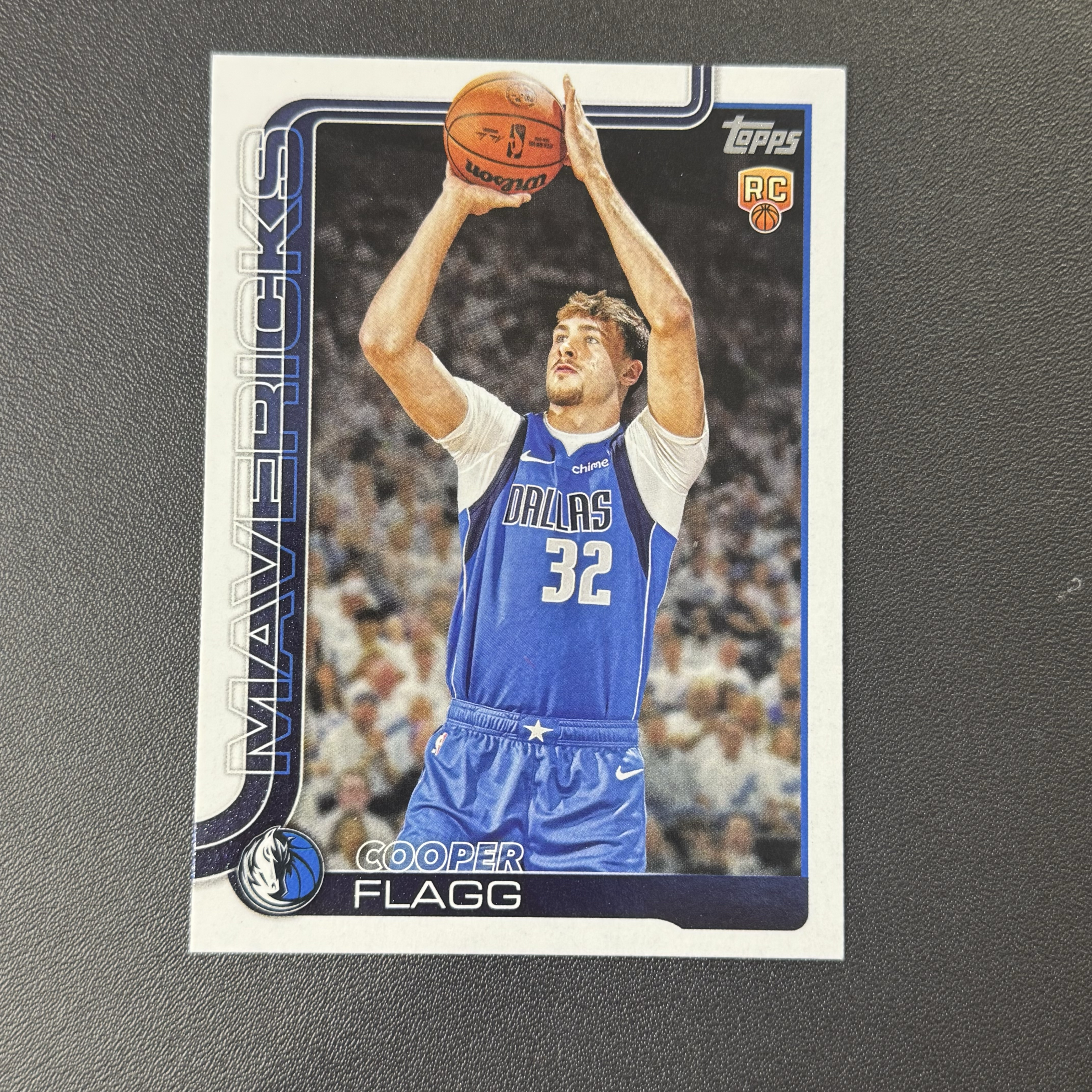 2025-26 Topps flagship Cooper Flagg RC 【猴猴旺卡】独行侠 库珀 弗拉格 新秀 普卡 #201 卡品如图 接代拍 12a 【WZX】